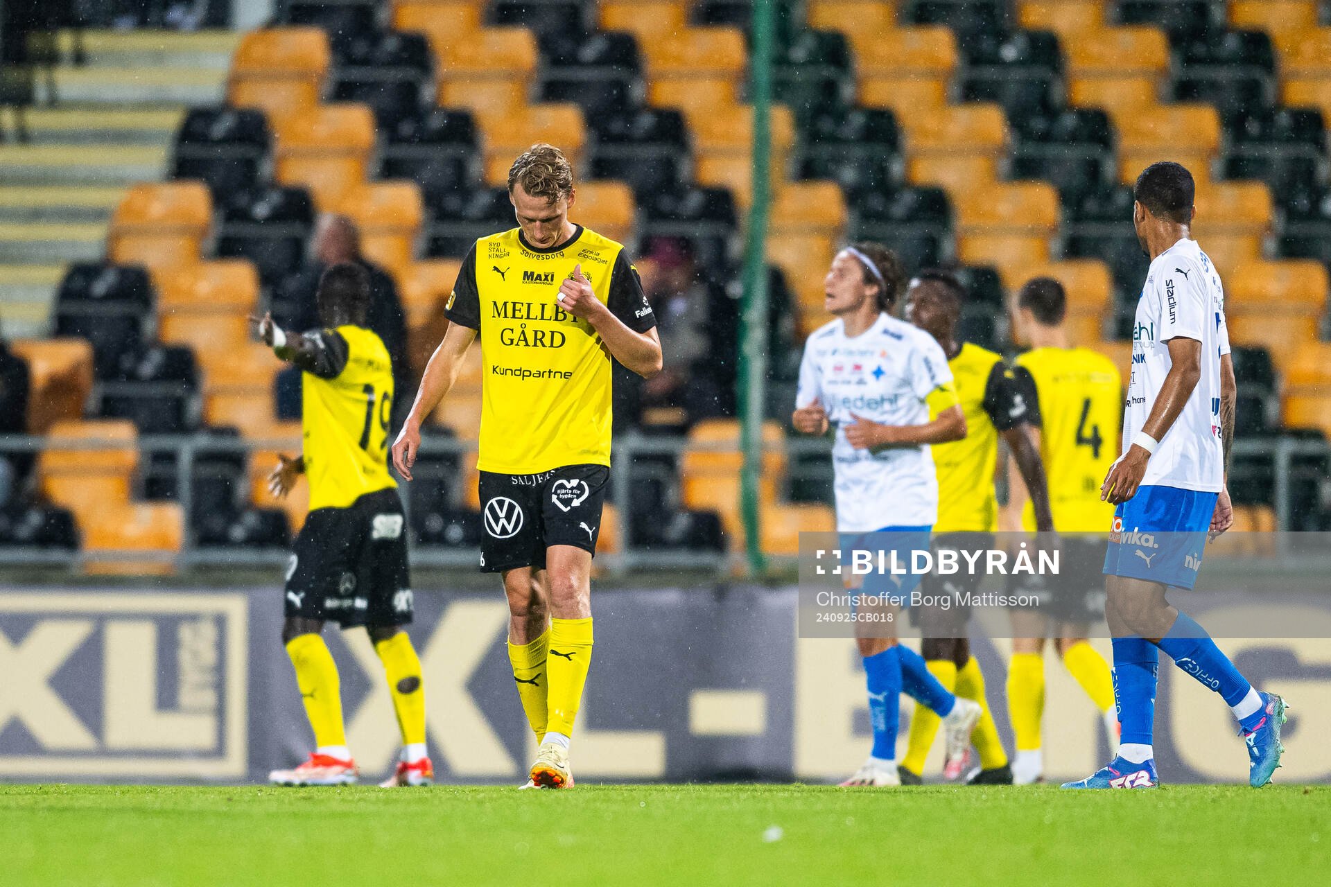 Mjällbys Alexander Johansson deppar