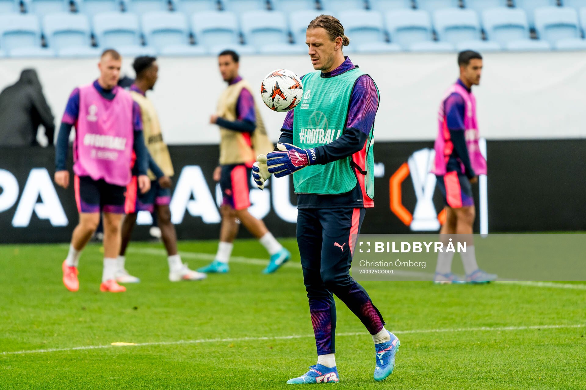 Goalkeeper Johan Dahlin of Malmö FF