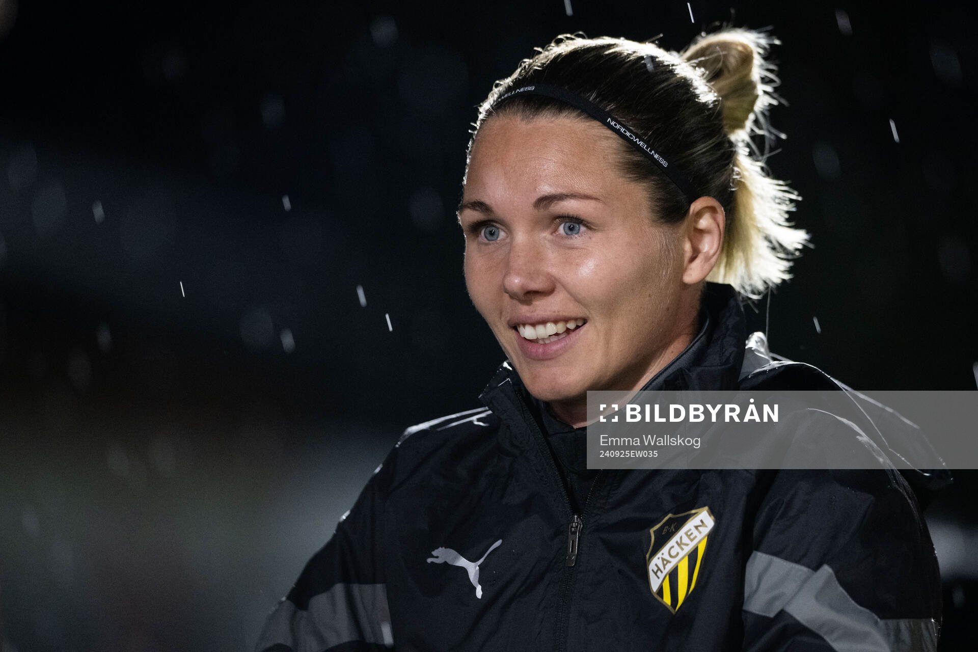 Goalkeeper Jennifer Falk