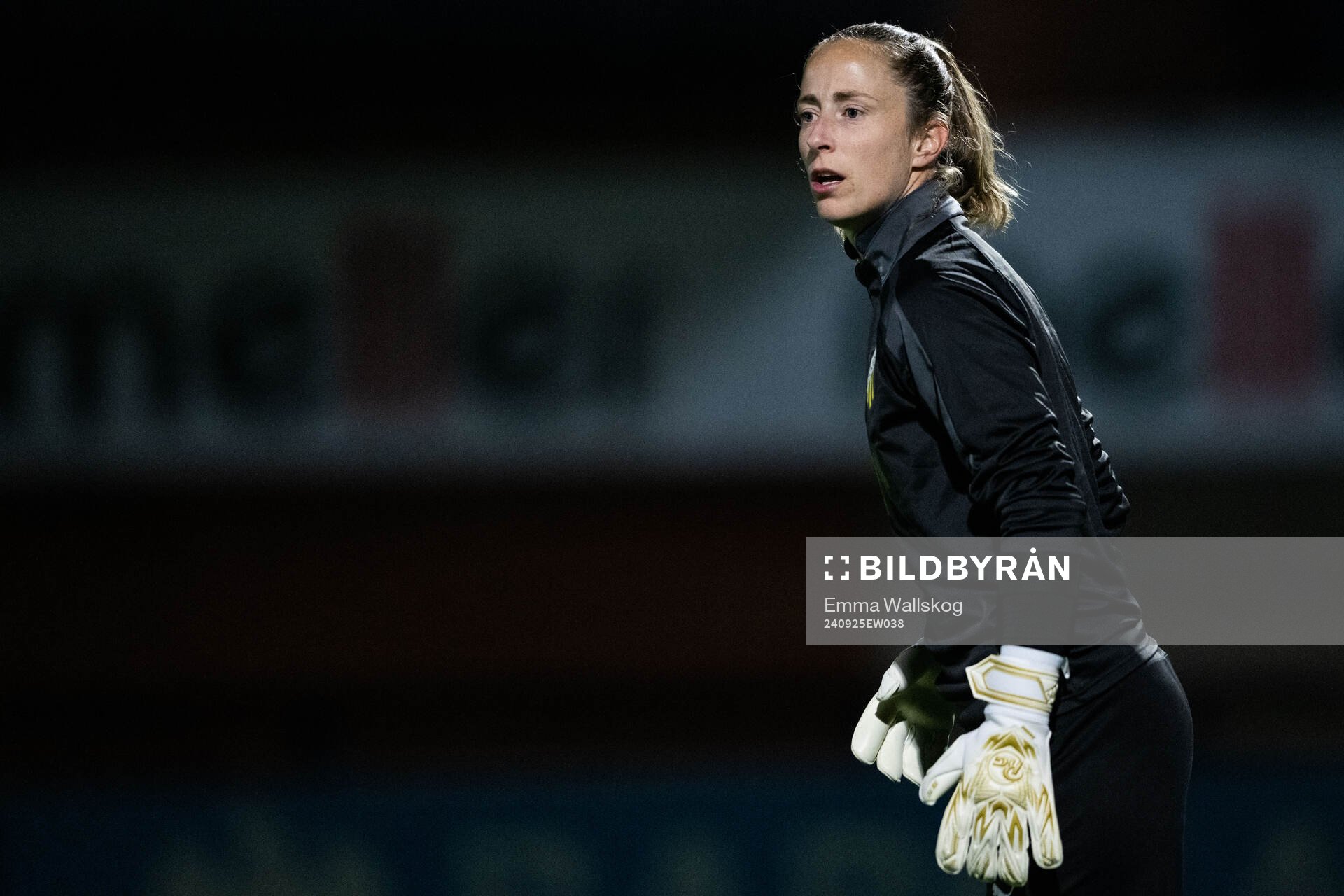 Goalkeeper Loes Geurts