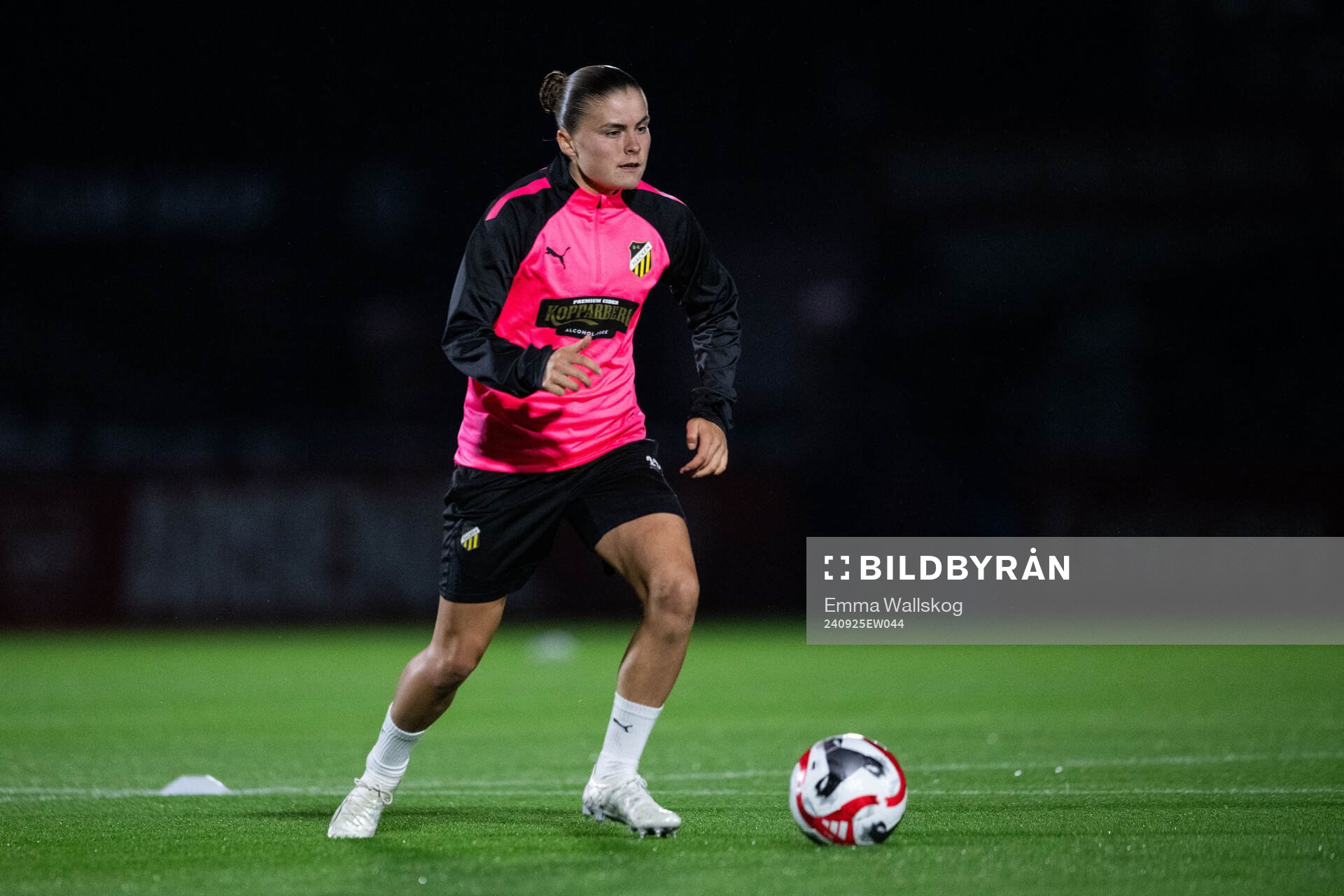 Hanna Wijk during a training session with Häcken on September 25, 2024 in London. 