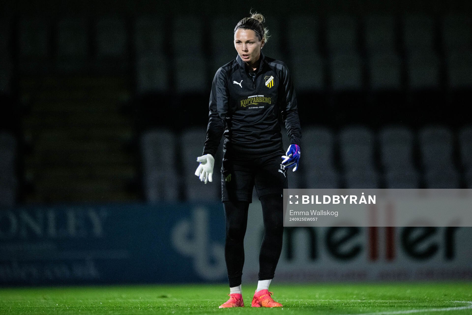 Goalkeeper Jennifer Falk