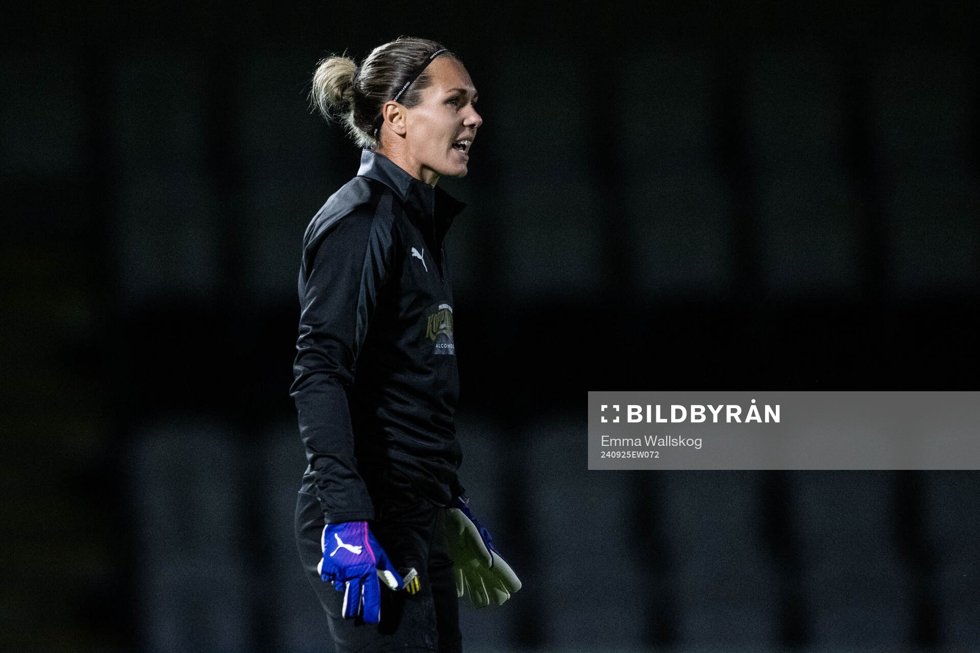 Goalkeeper Jennifer Falk