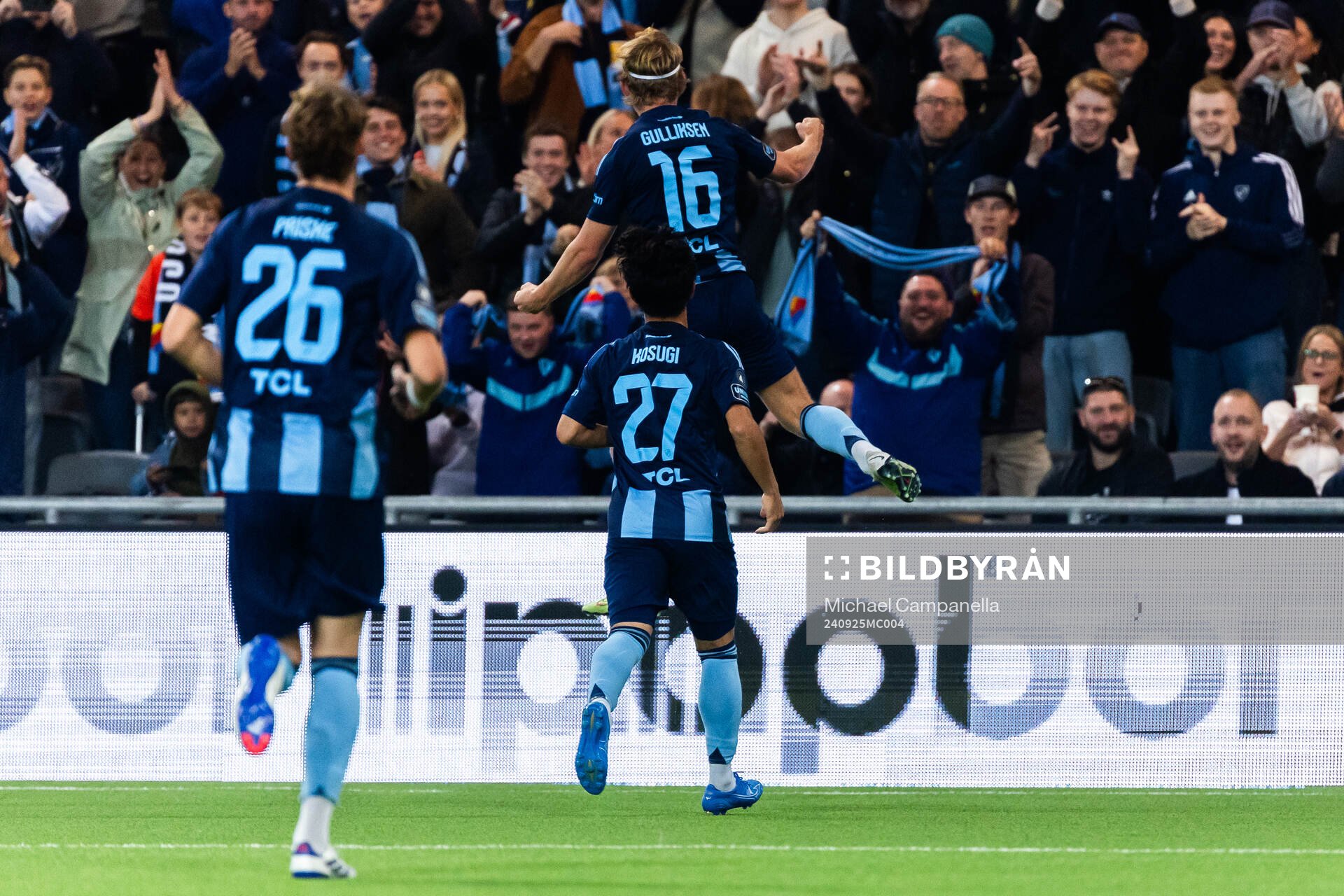 Djurgårdens Tobias Gulliksen jublar