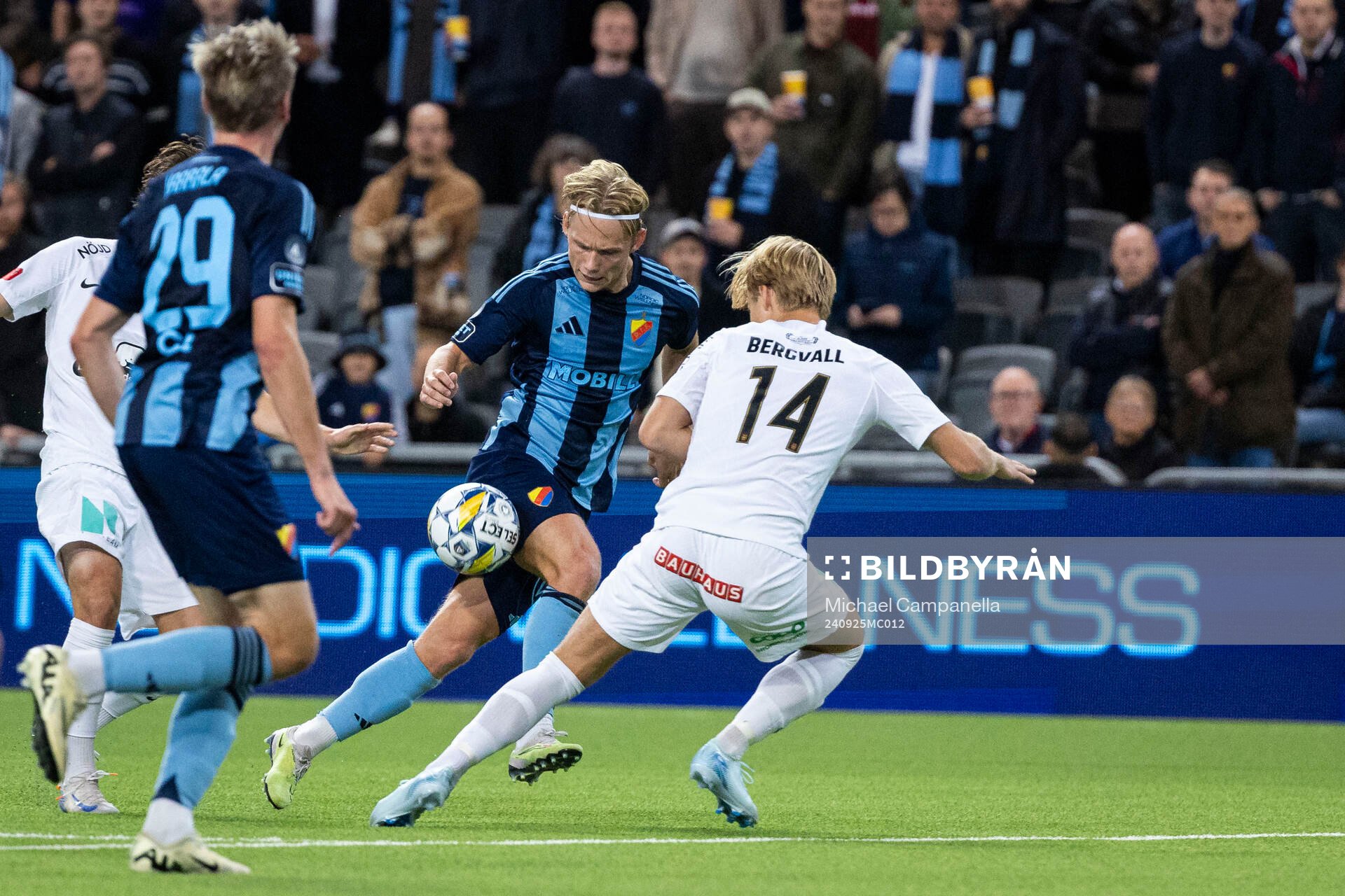 Djurgårdens Tobias Gulliksen och Brommapojkarnas Theo