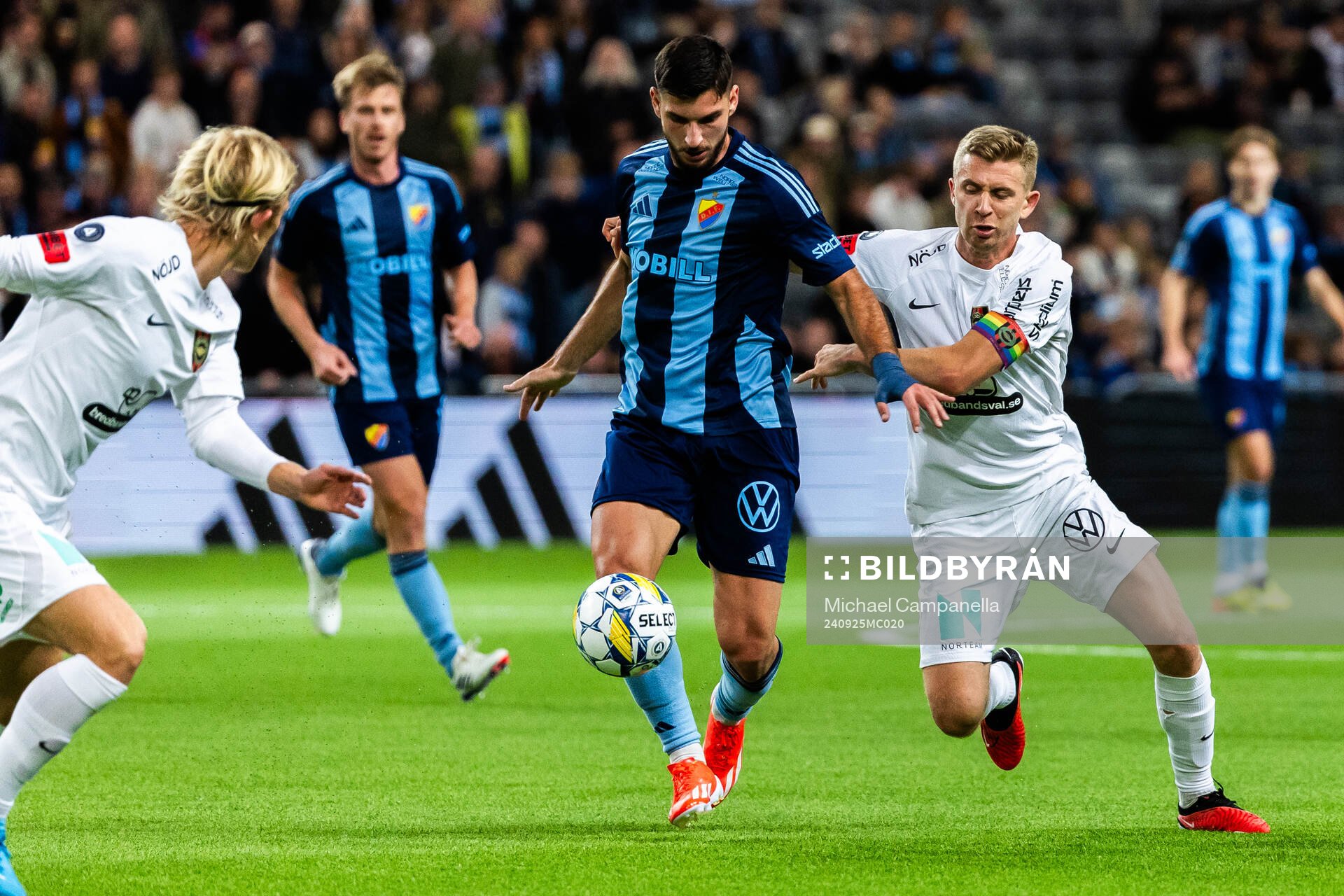 Djurgårdens Besard Sabovic och Brommapojkarnas Ludvig