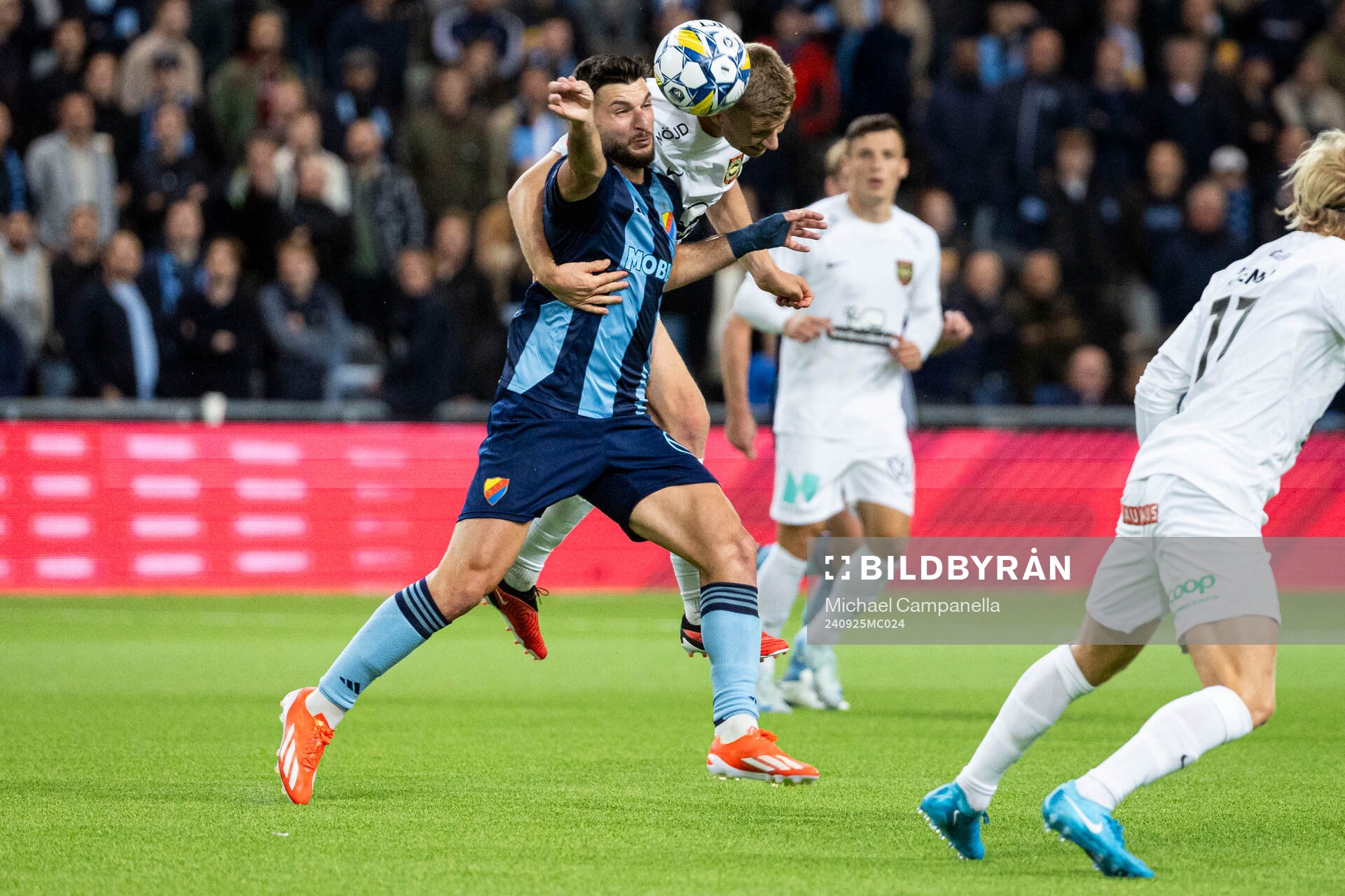 Djurgårdens Besard Sabovic och Brommapojkarnas Ludvig