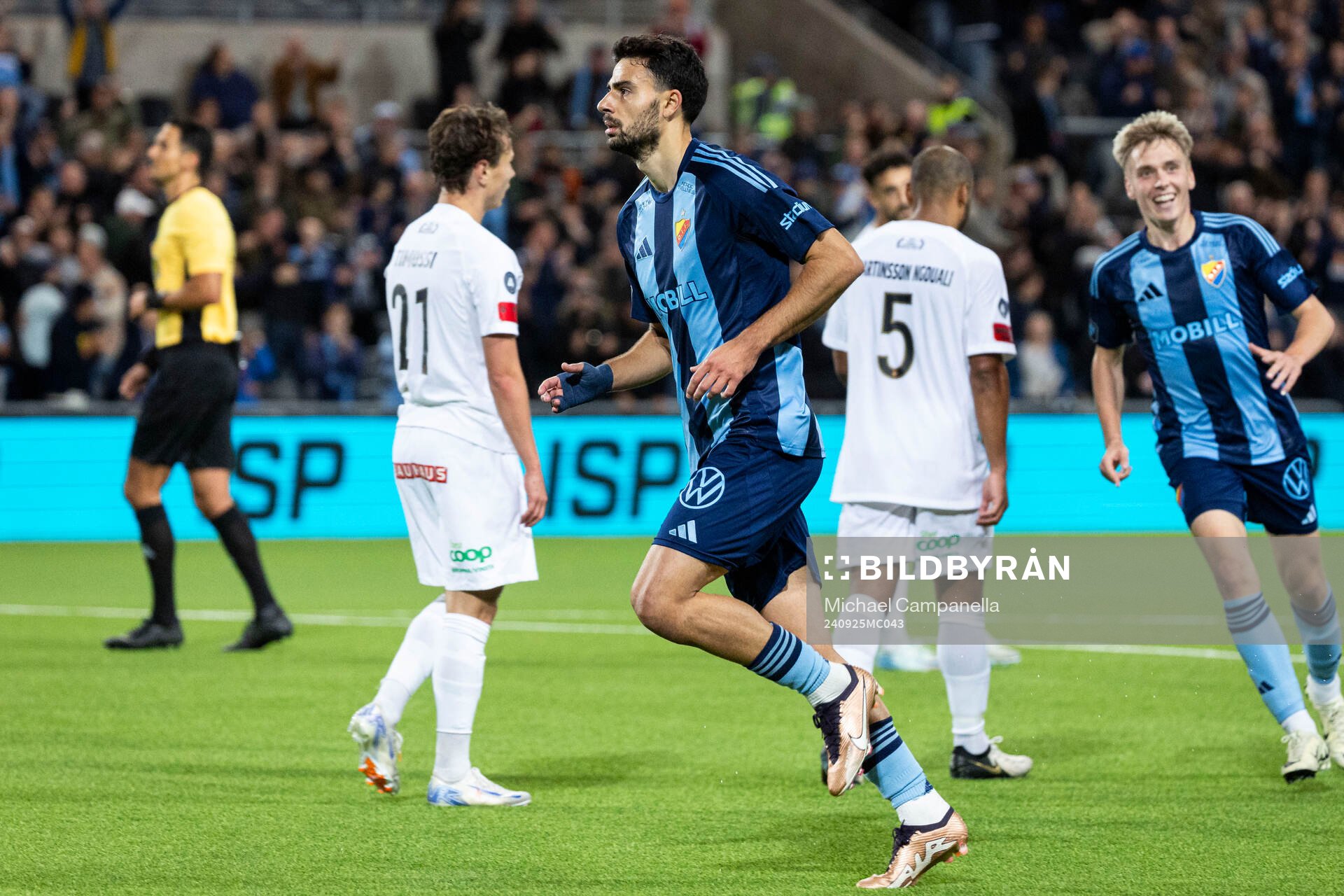 Djurgårdens Deniz Hummet jublar