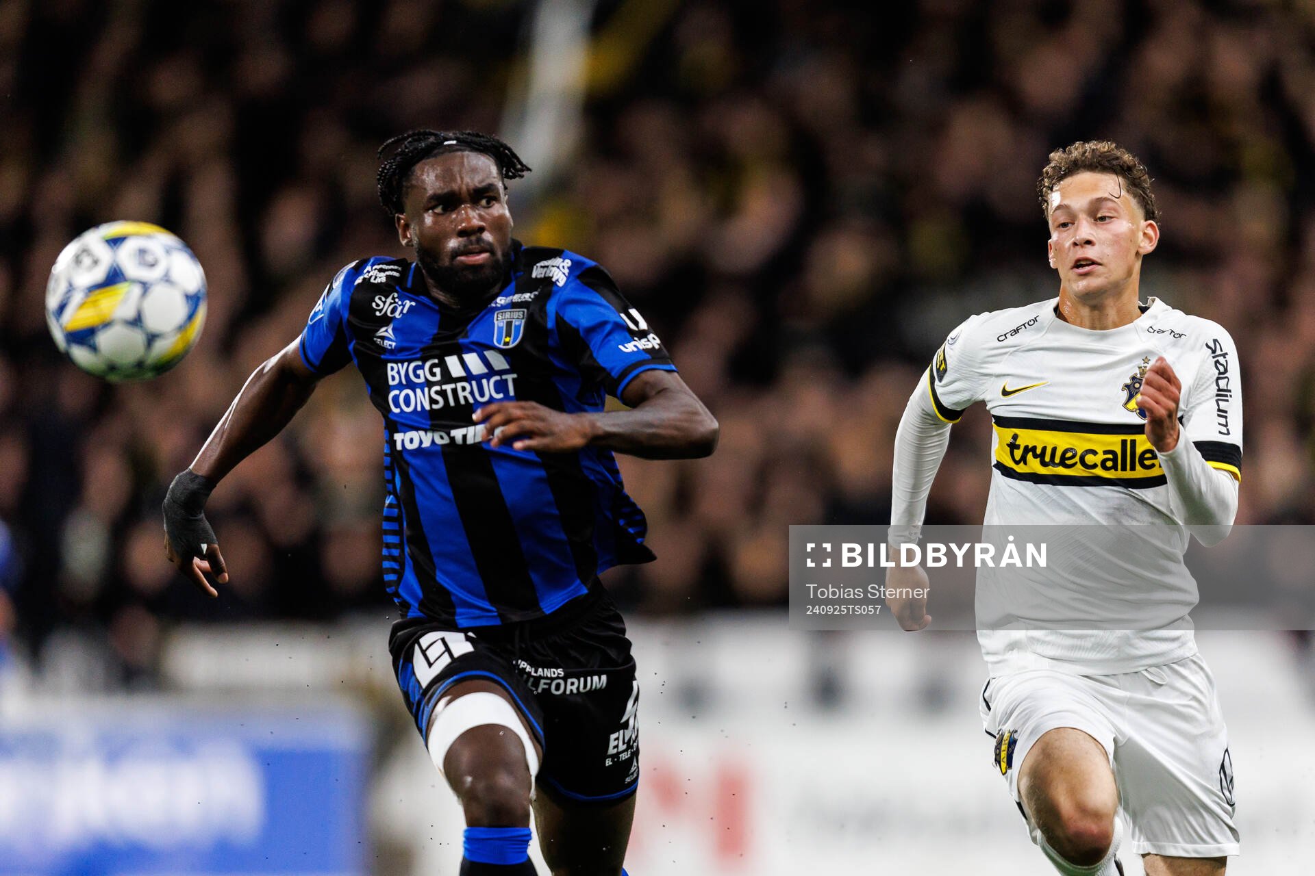 AIKs Victor Goncalves Andersson och Sirius Patrick Nwadike