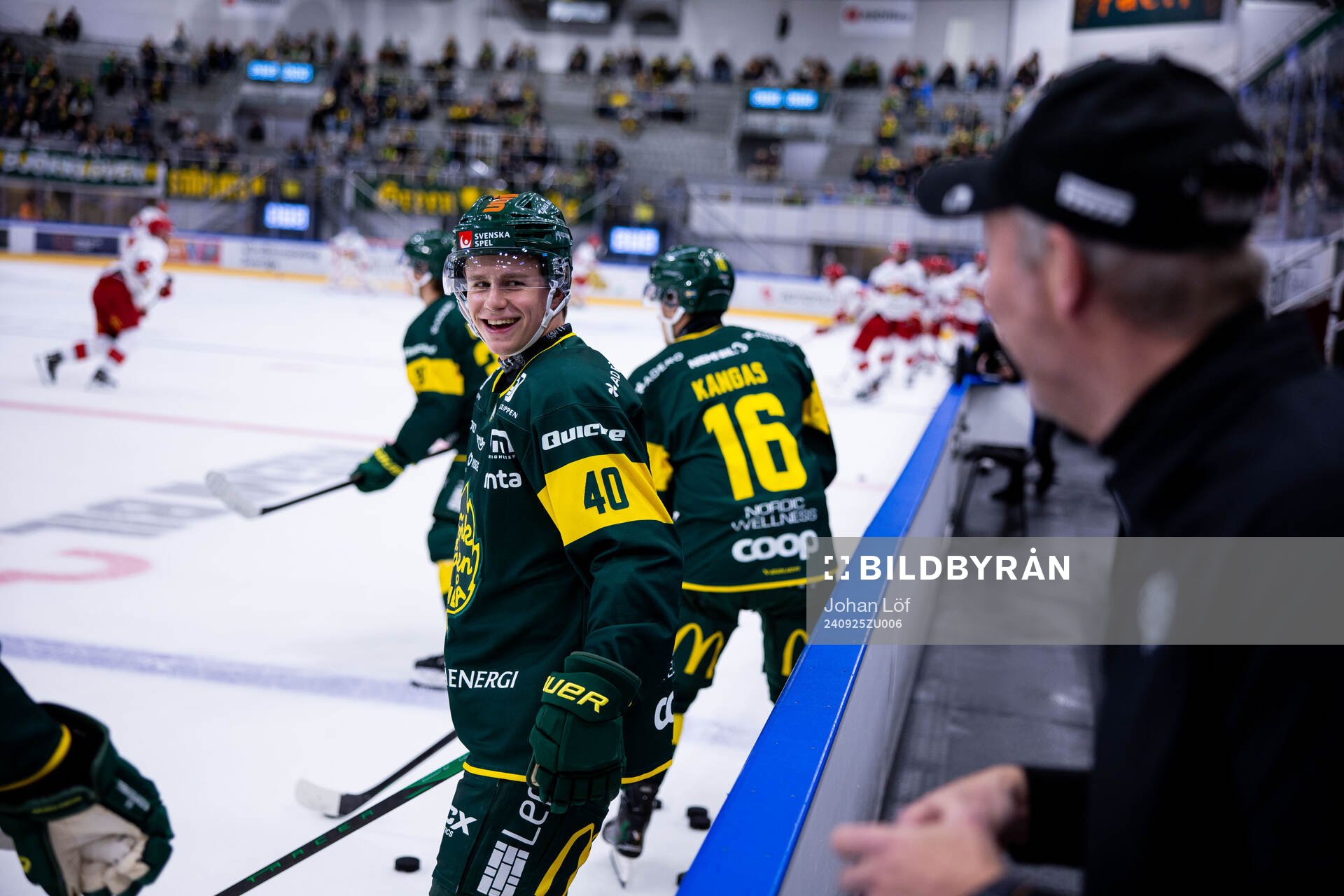 Björklövens Alfons Freij innan ishockeymatchen i