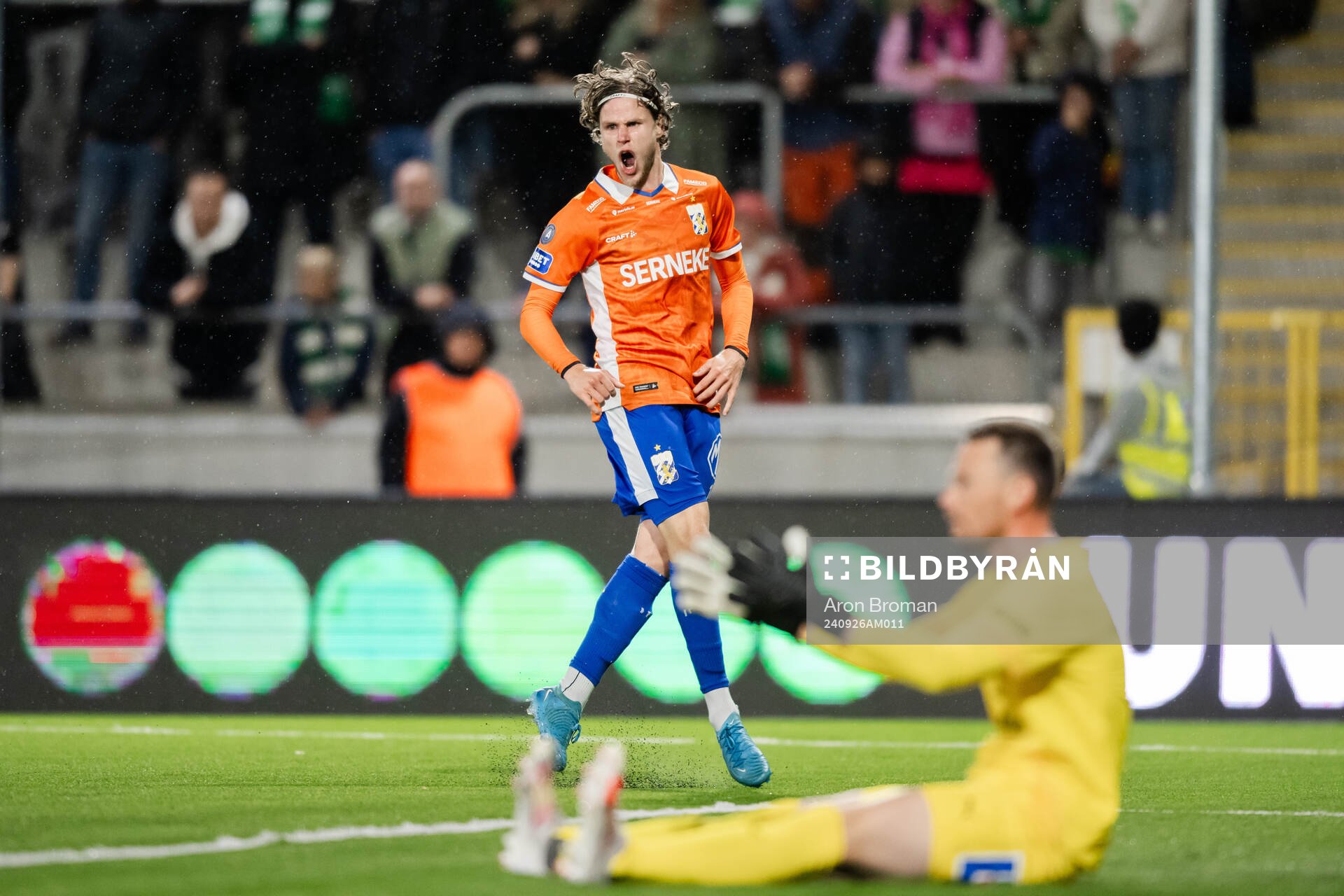 IFK Göteborgs Gustaf Norlin jublar efter 0-1 under fotbollsmatchen i Allsvenskan mellan Västerås och IFK Göteborg den 26 september 2024 i Västerås.