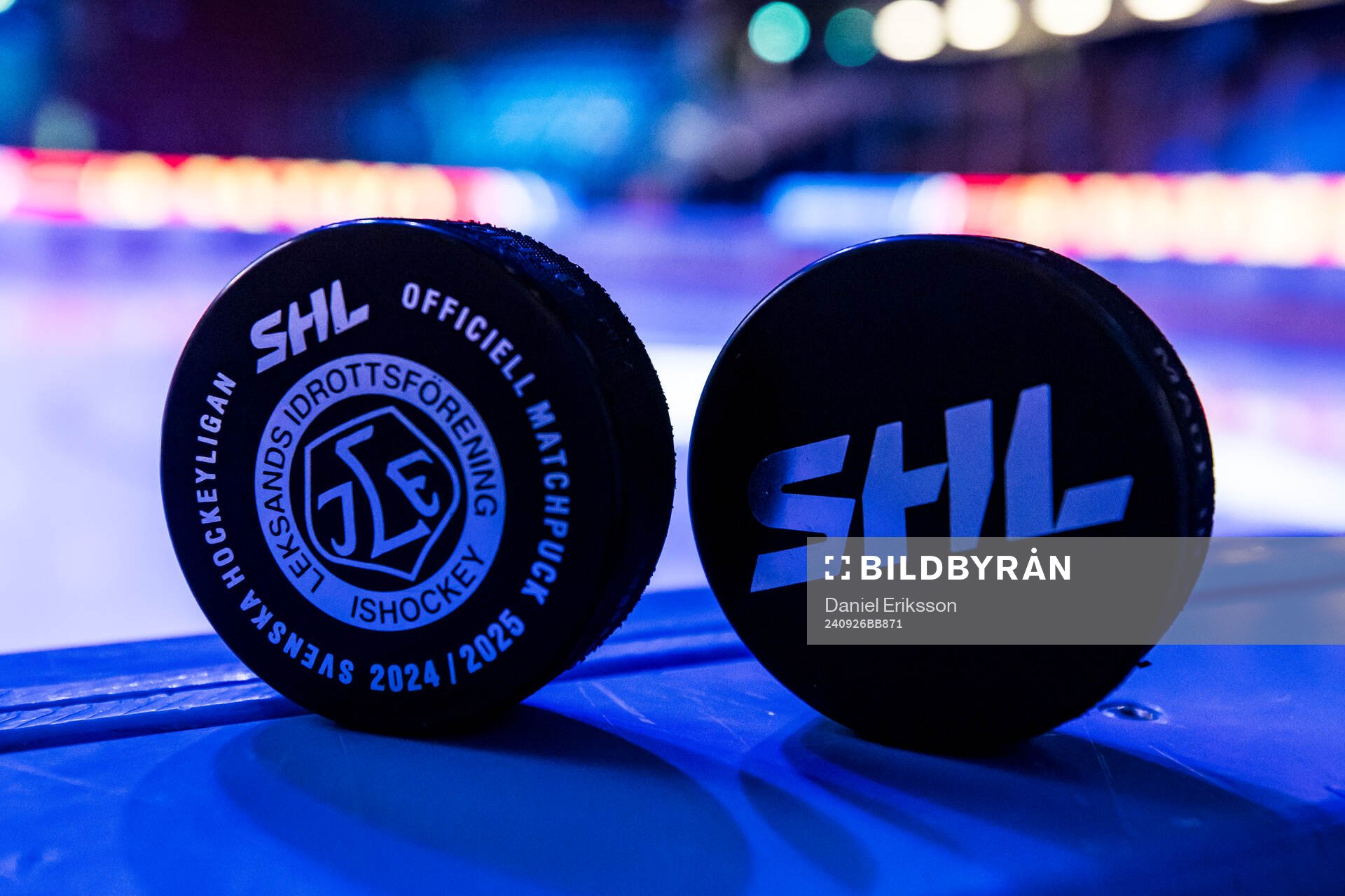 Matchpuckar innan ishockeymatchen i SHL mellan Leksand och
