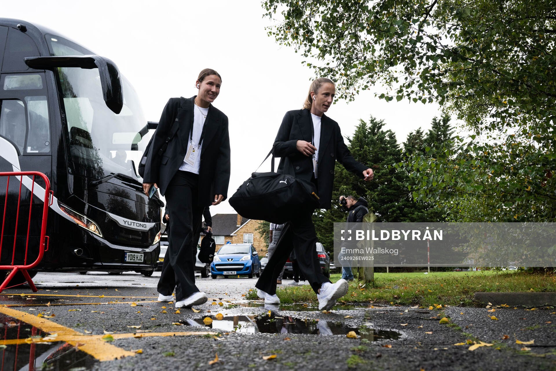 Tabby Tindell and goalkeeper Loes Geurts of Häcken