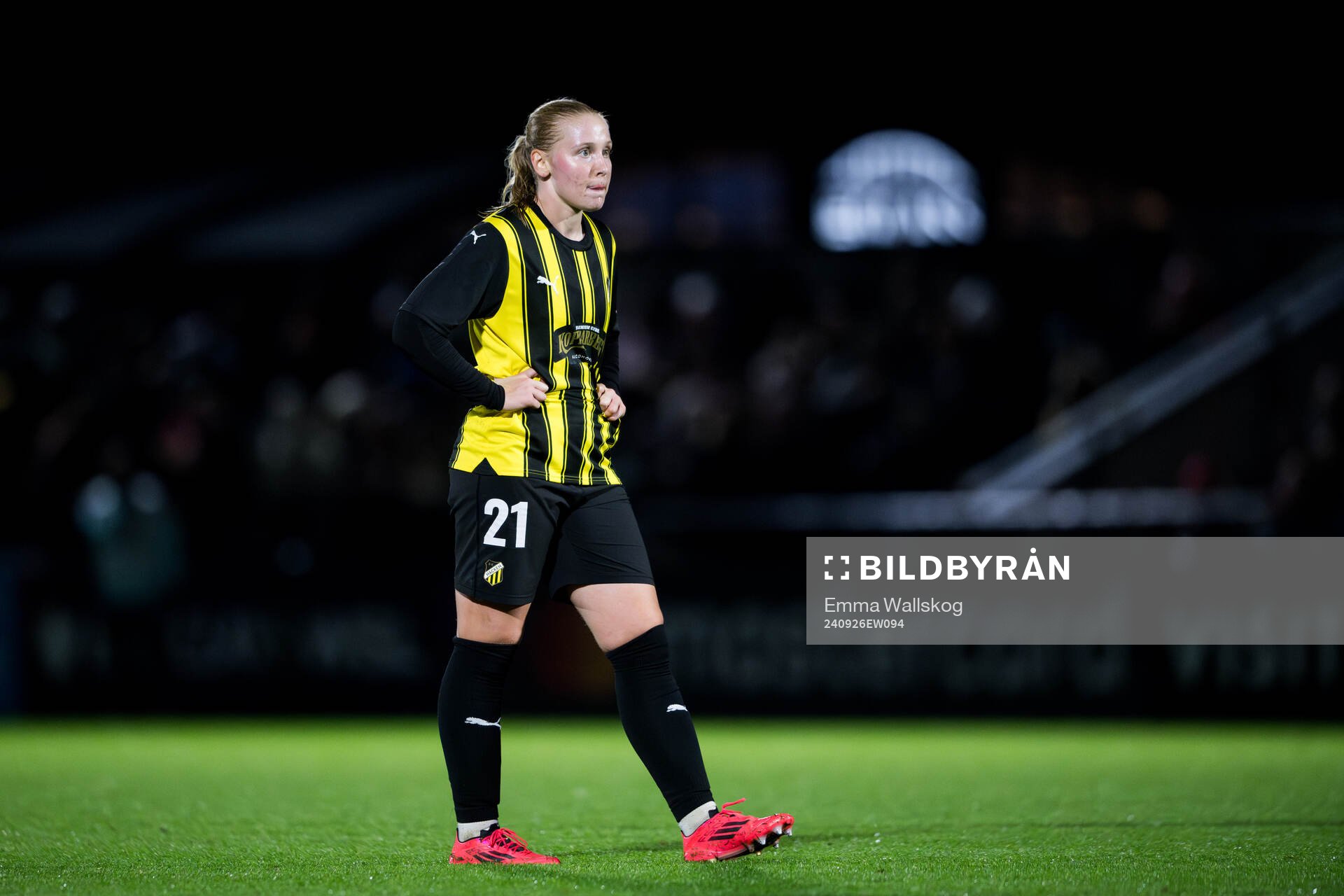Johanna Fossdalsá of Häcken looks dejected