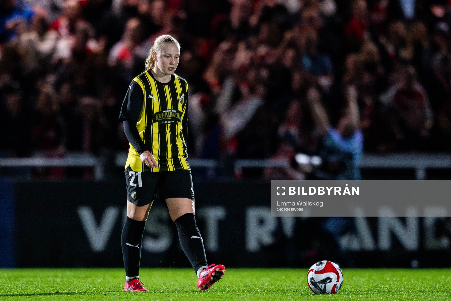 Johanna Fossdalsá of Häcken looks dejected