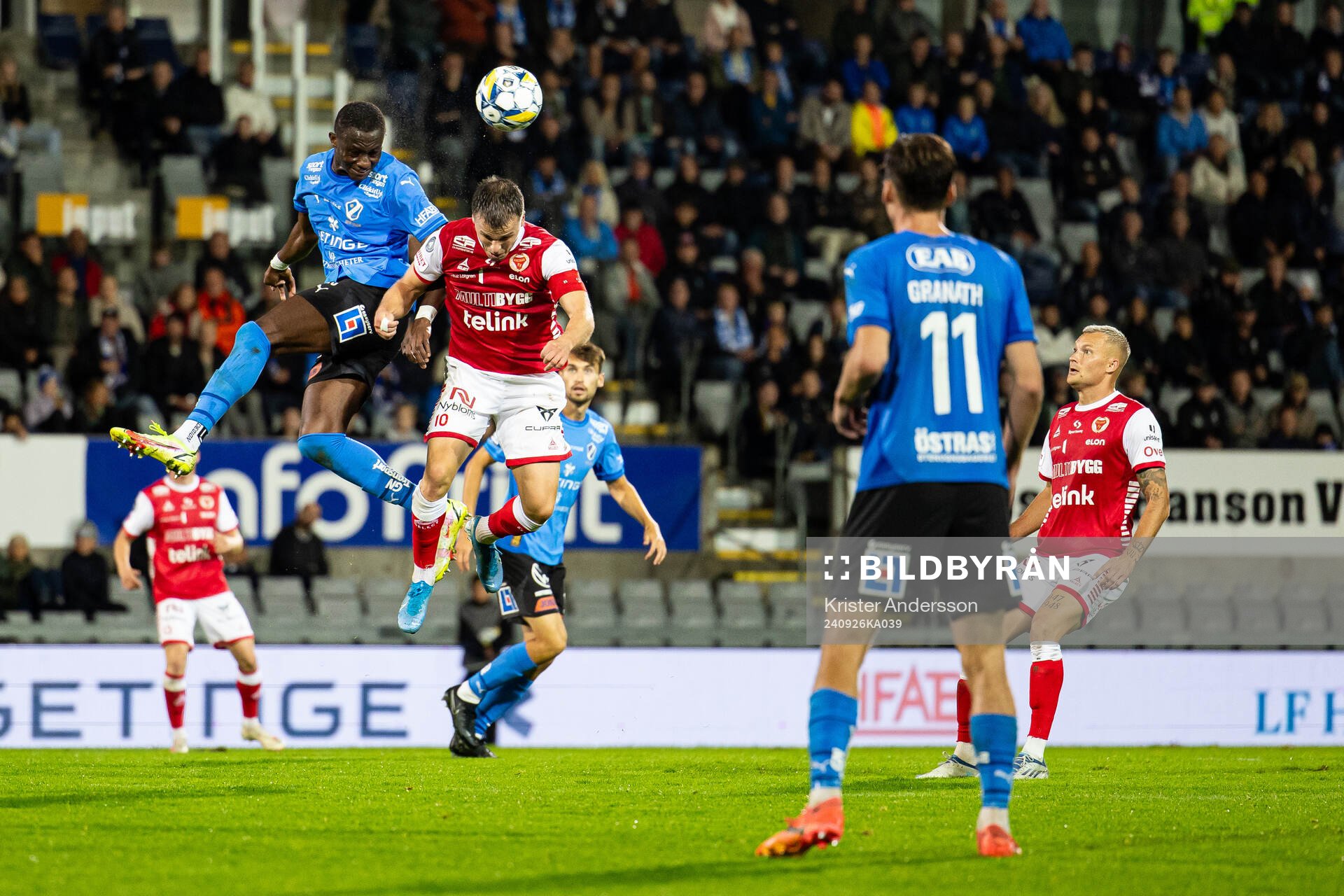 Halmstads Yannick Agnero och Kalmars Simon Skrabb