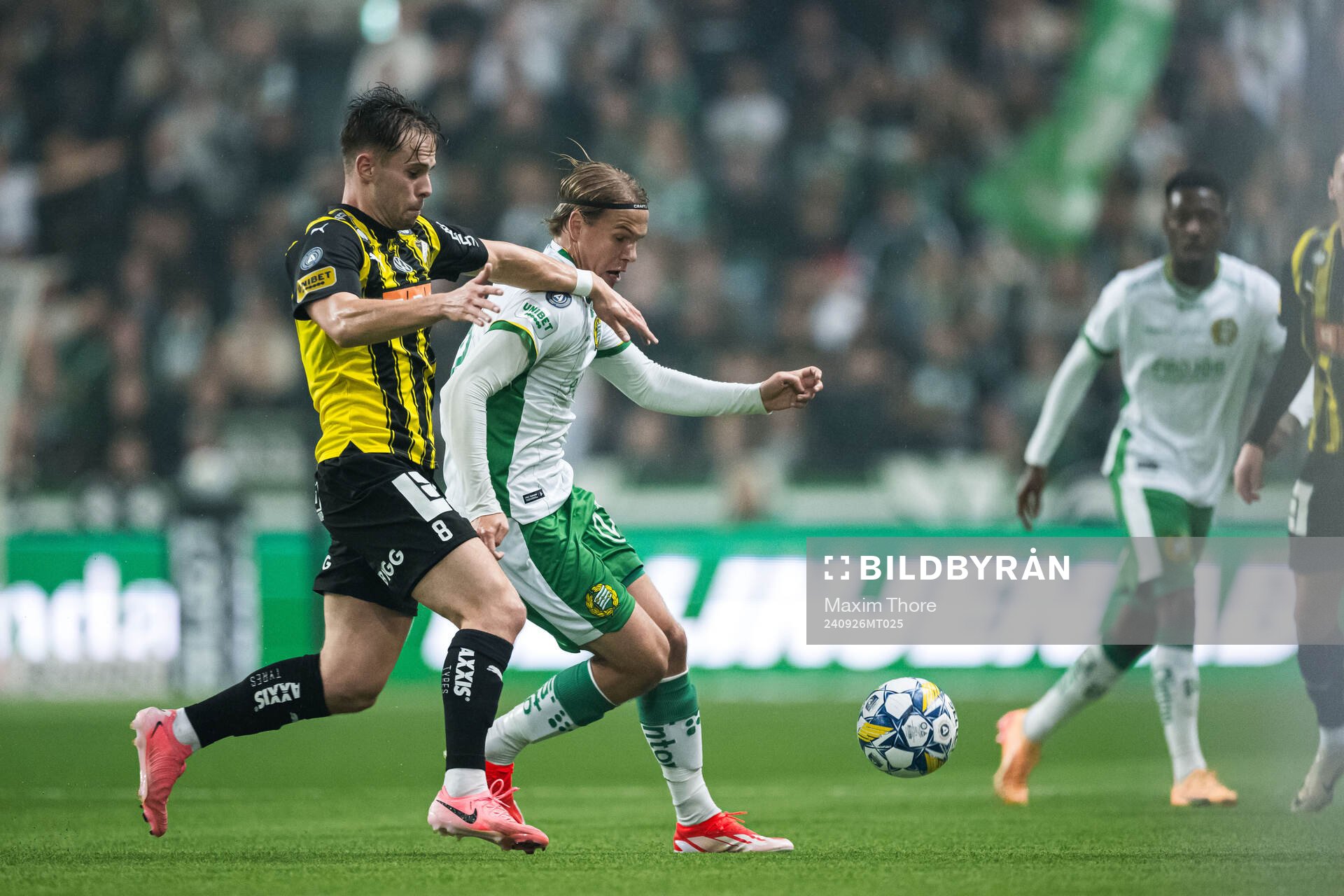 Hammarbys Markus Karlsson och Häckens Lars Olden Larsen