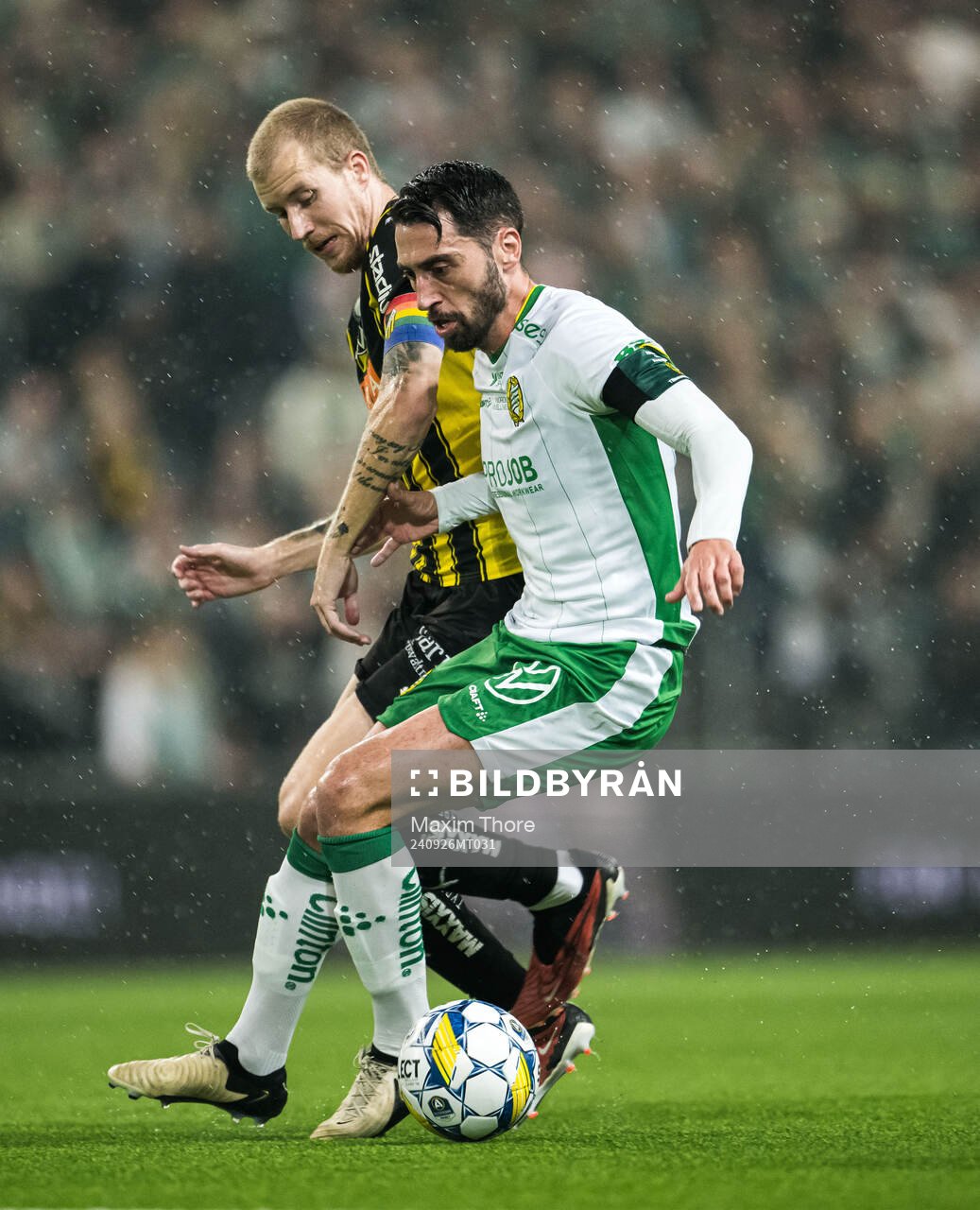 Häckens Simon Gustafson och Hammarbys Nahir Besara