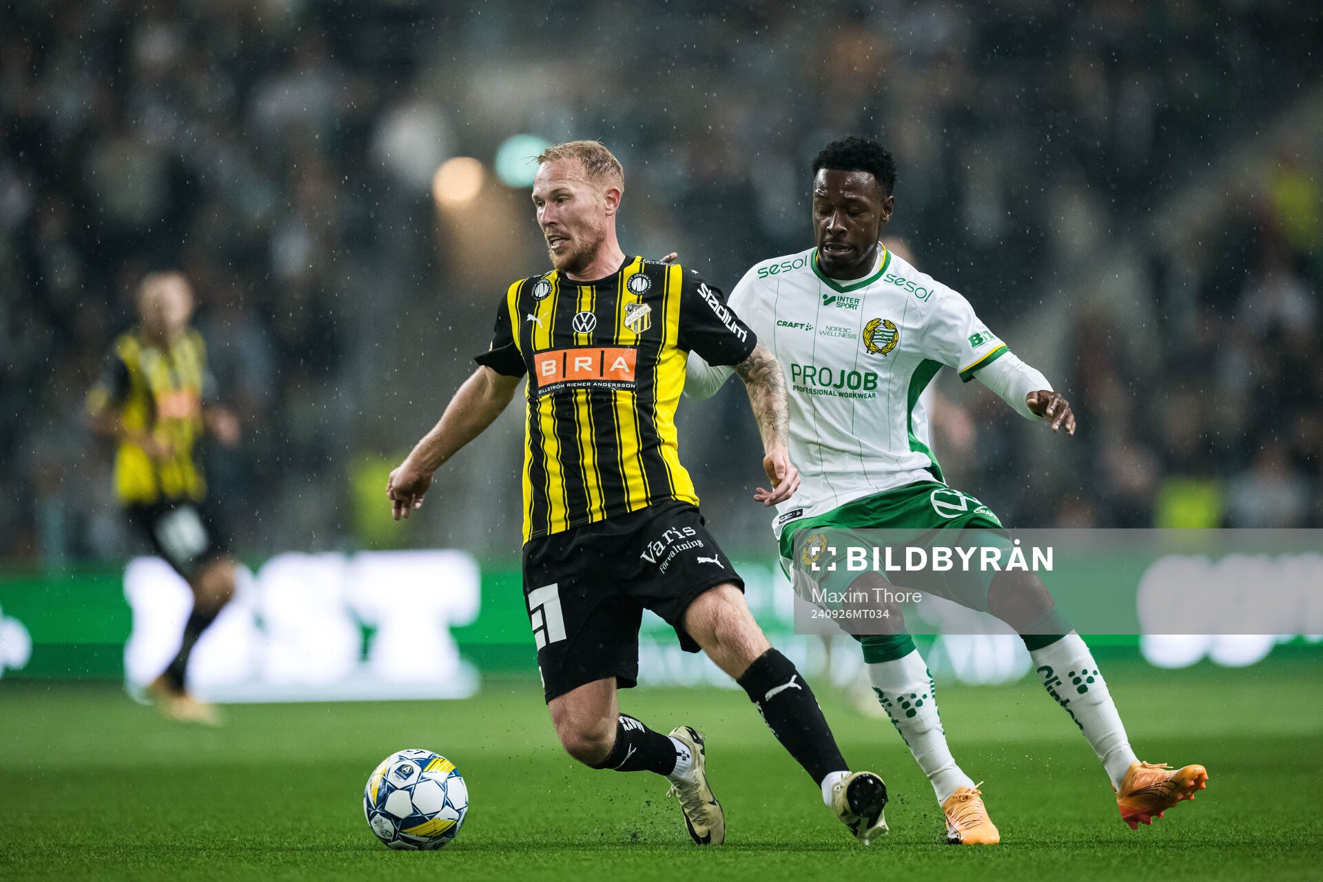 Häckens Mikkel Rygaard Jensen och Hammarbys Shaquille Pinas