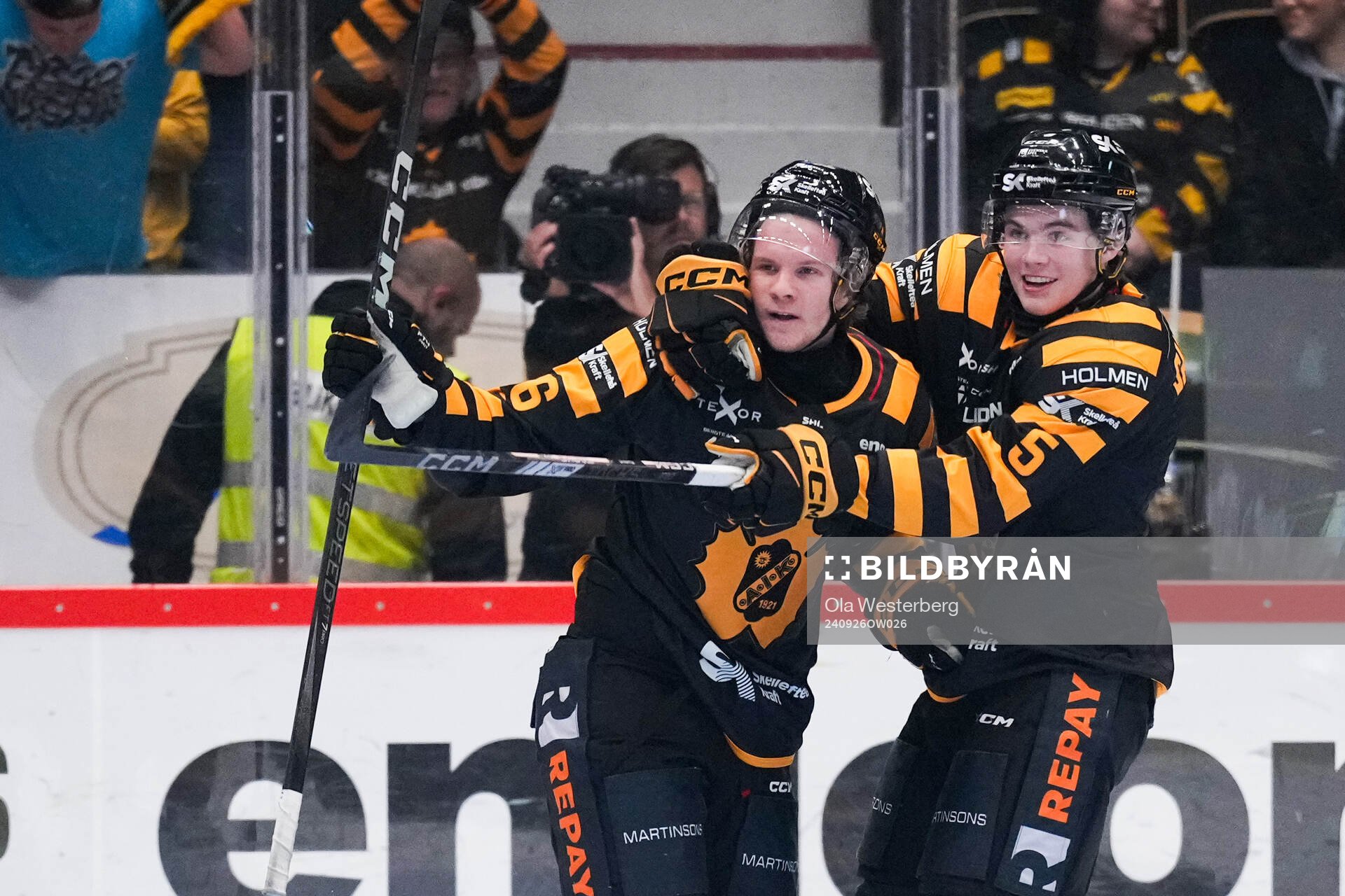 Skellefteås Anton Heikkinen och Axel Sandin Pellikka jublar