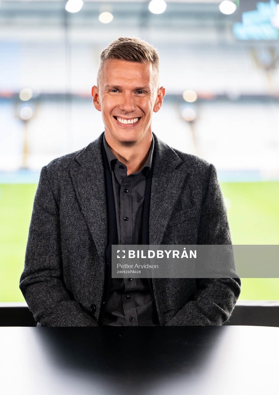 Pontus Wernbloom in the broadcaster ESPN studio
