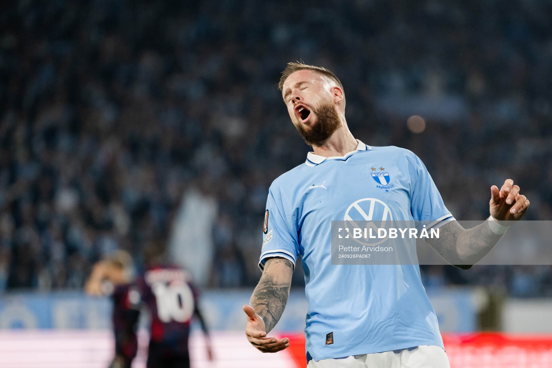 Pontus Jansson of Malmö FF reacts