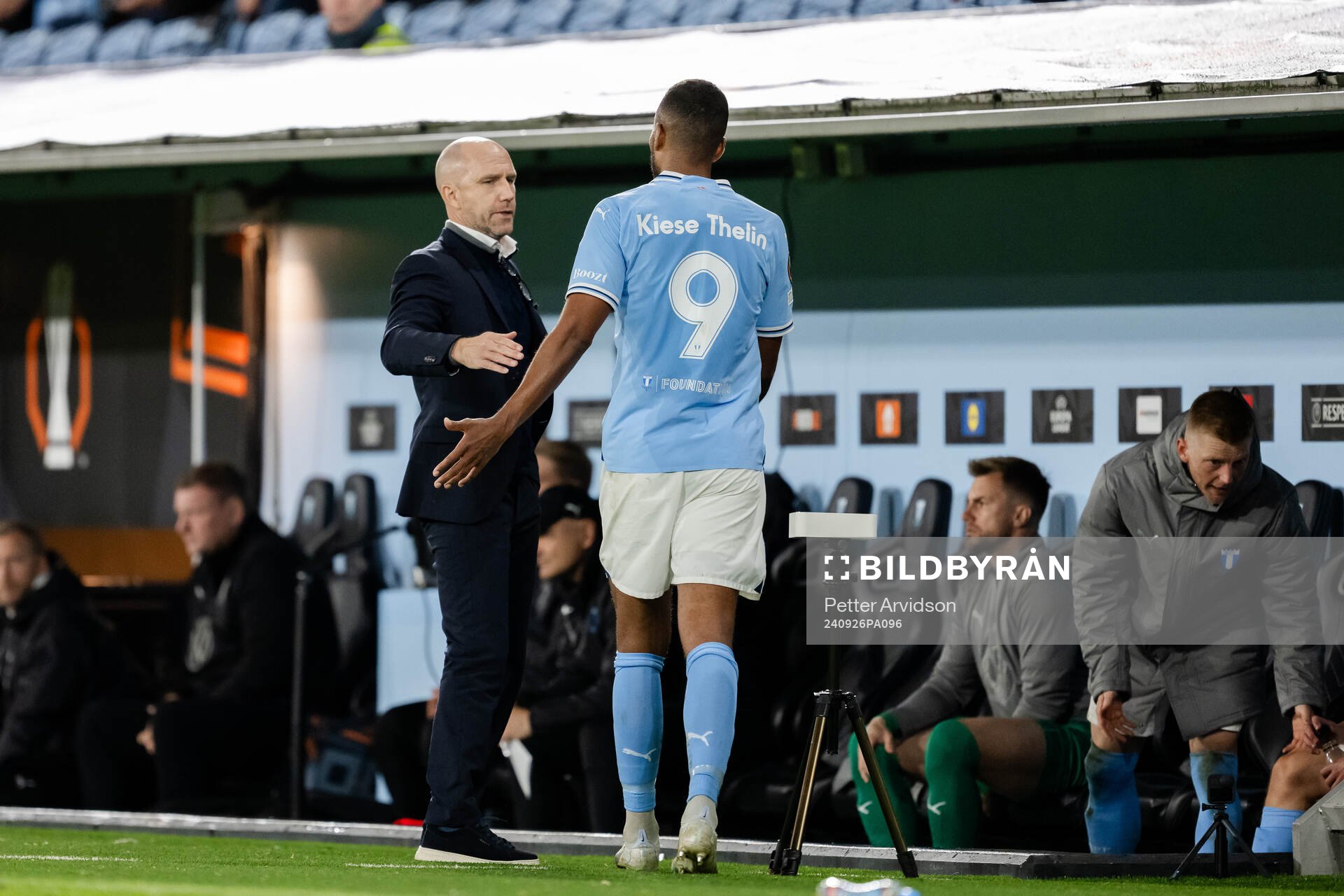 Head coach Henrik Rydström and Isaac Kiese Thelin of