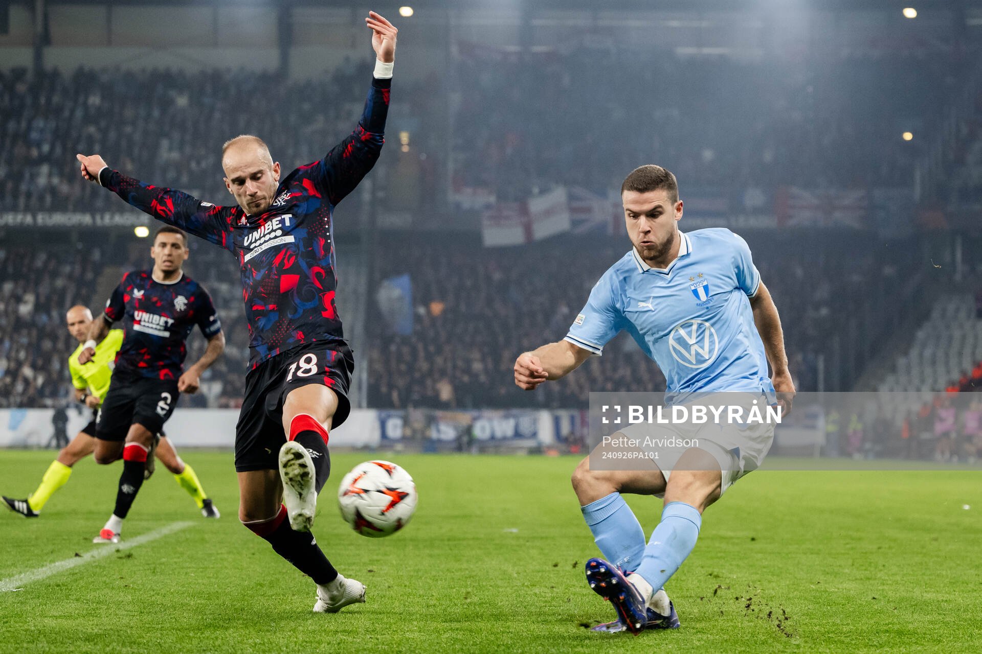 Václav Cerný of Rangers and Gabriel Busanello of Malmö FF