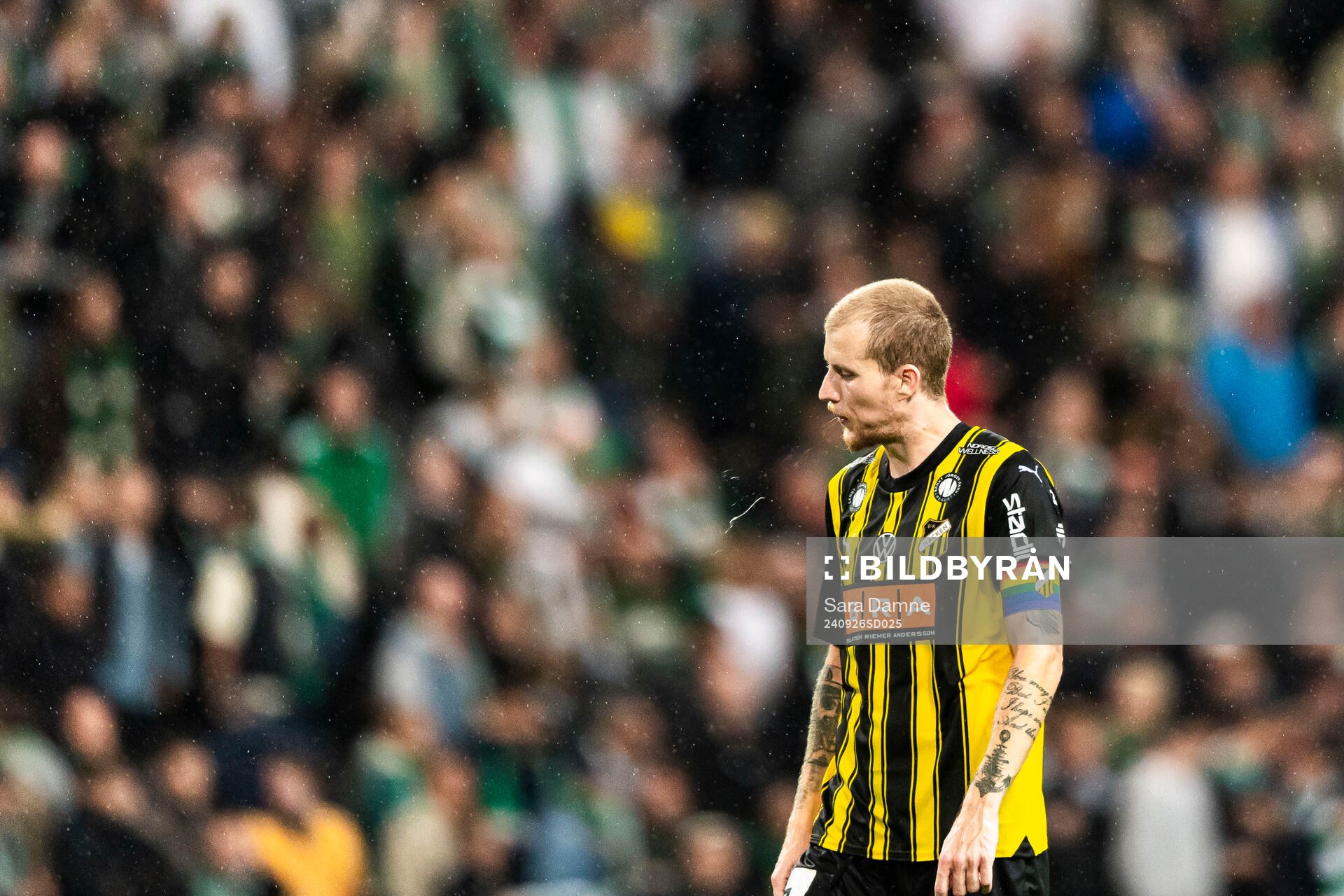 Häckens Simon Gustafson deppar