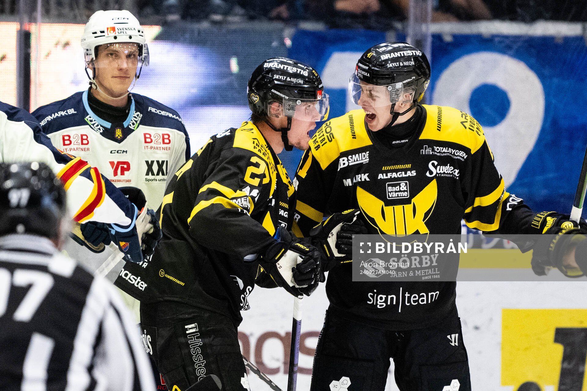 Västerås Carl Jakobsson jublar