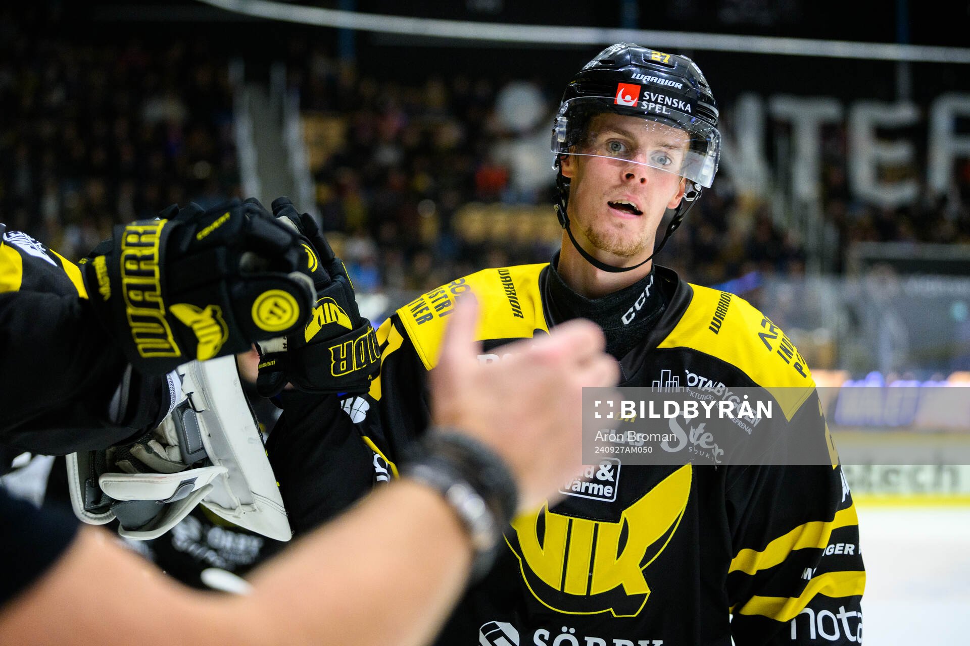 Västerås Carl Jakobsson jublar