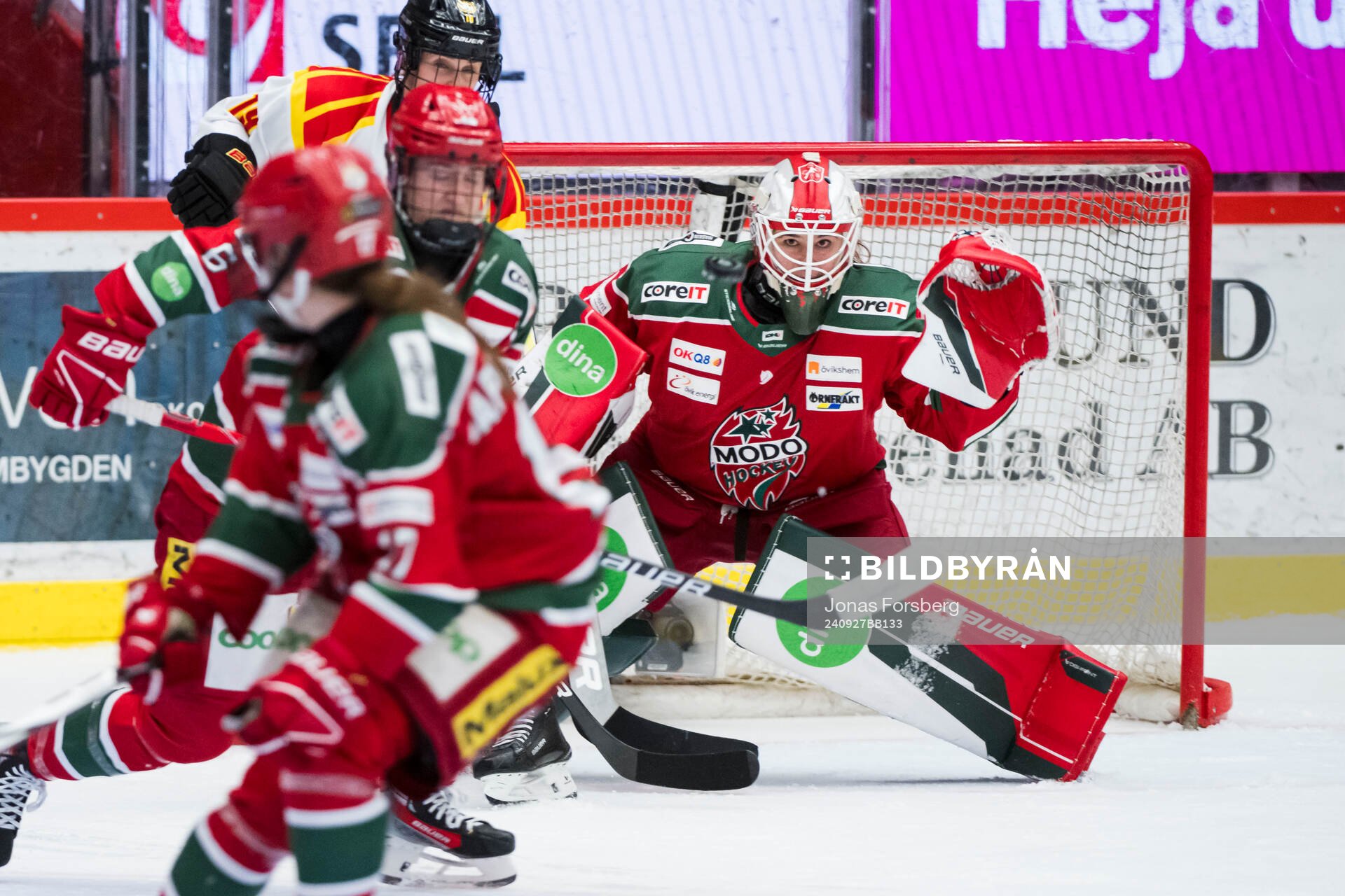 Modos målvakt Andrea Brändli