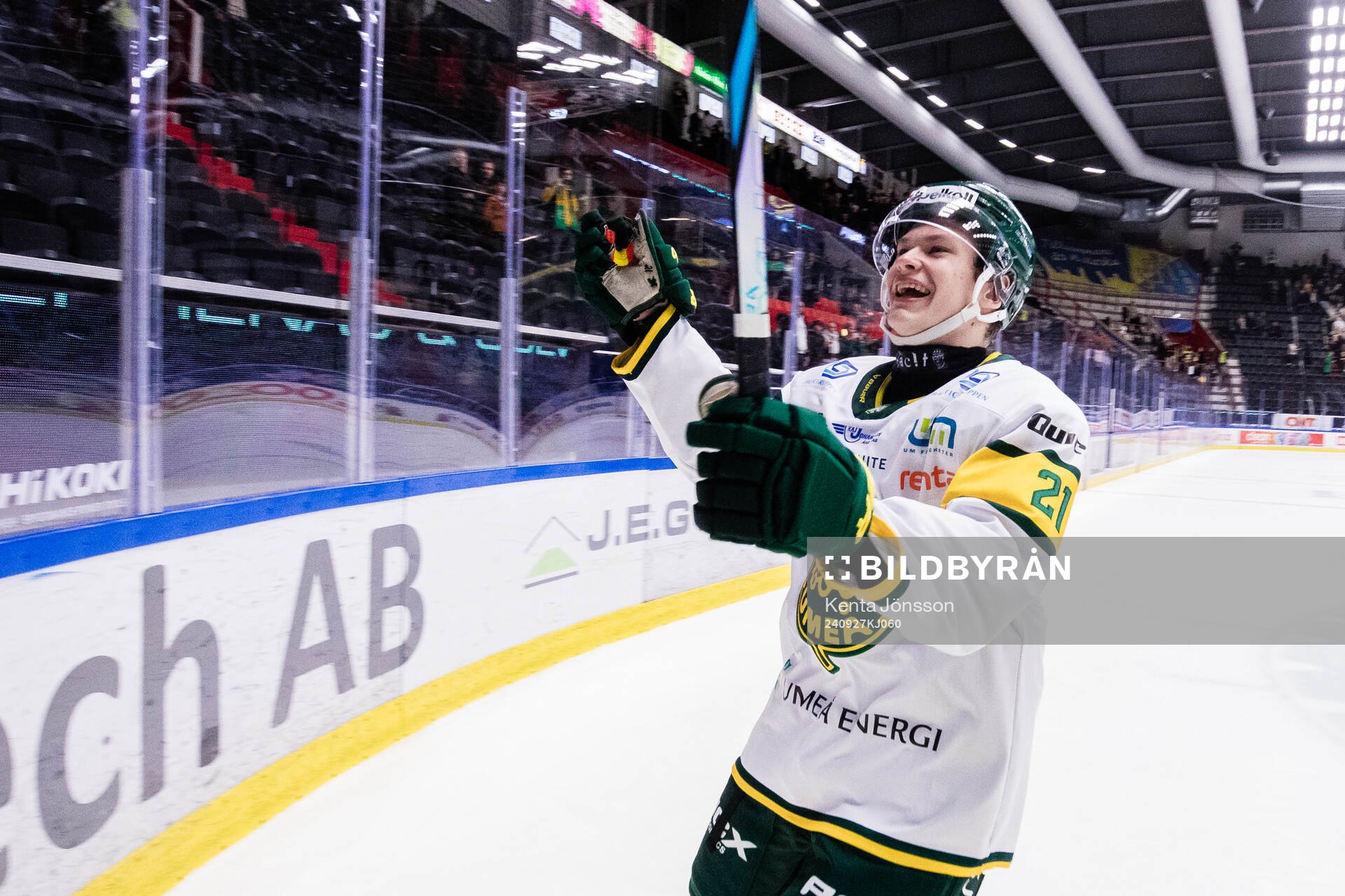 Björklövens Bruno Osmanis jublar