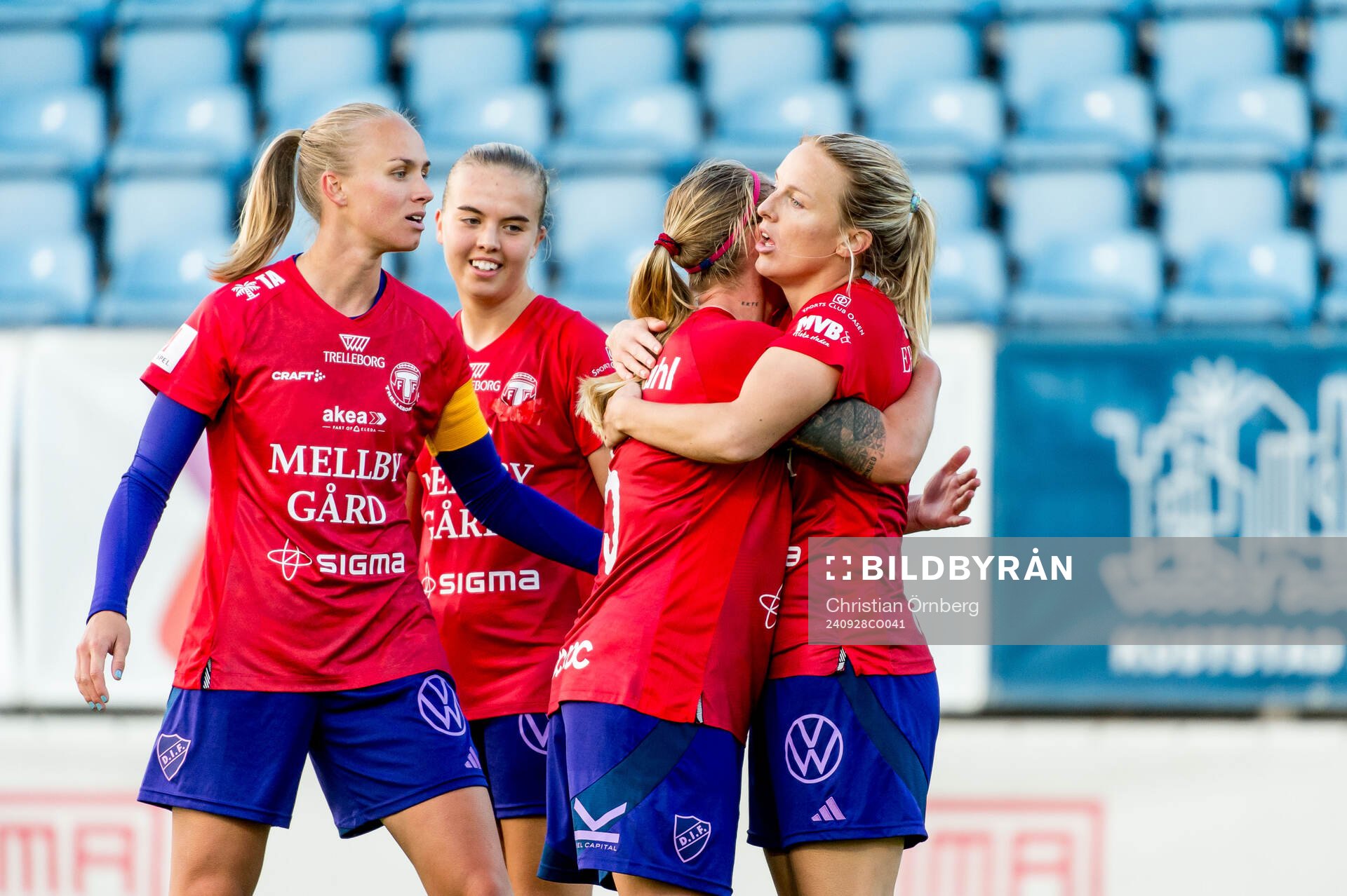 Djurgårdens Mimmi Larsson jublar