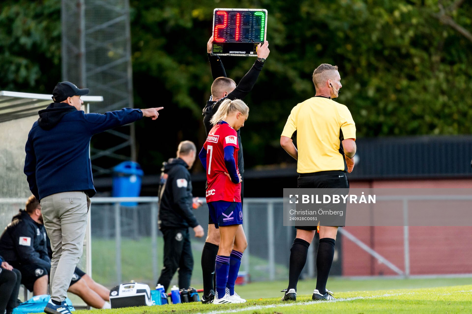 Djurgårdens Sara Lilja Vidlund byts in