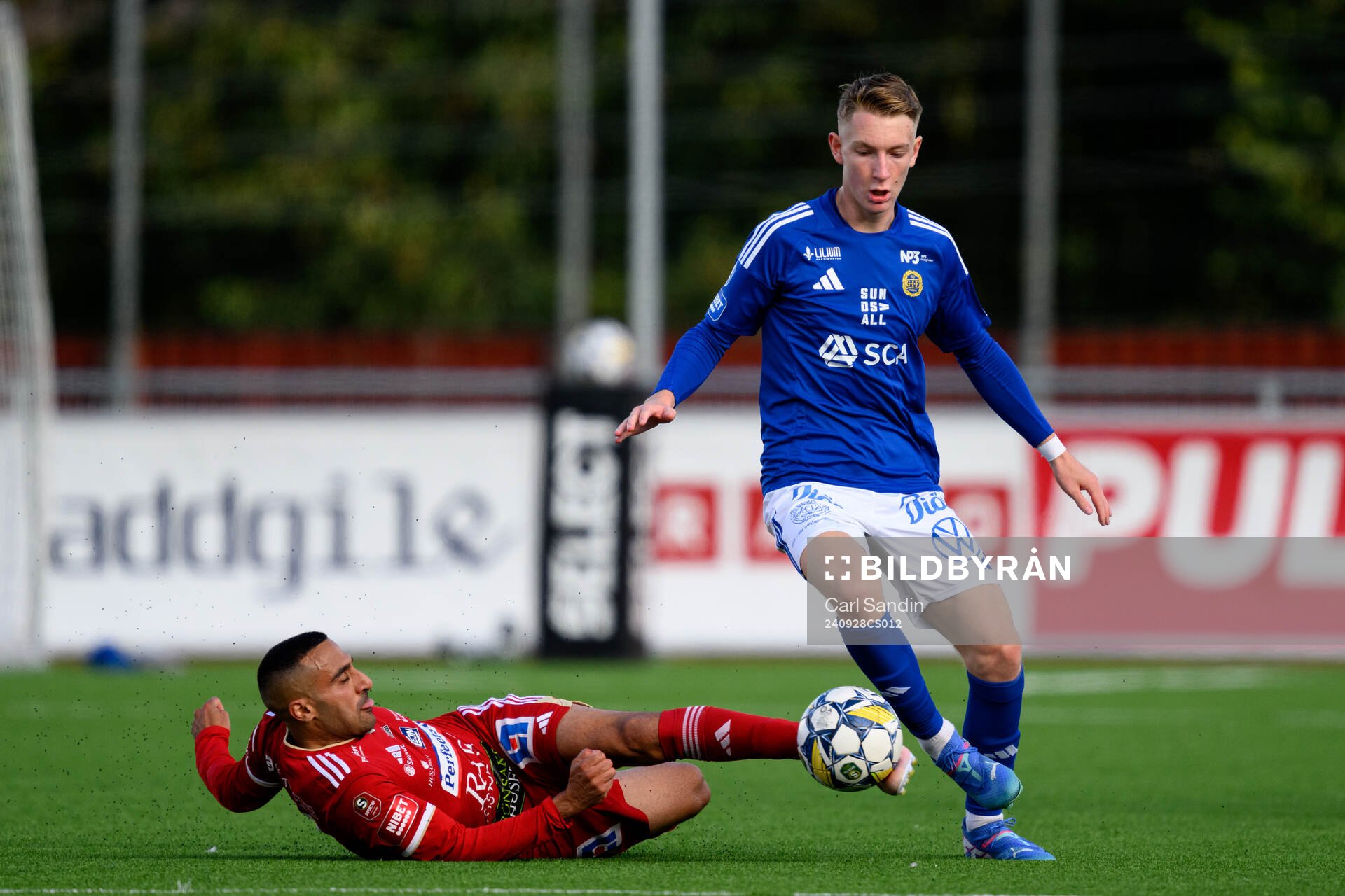 Skövde AIKs Sargon Abraham och GIF Sundsvalls Hugo Aviander