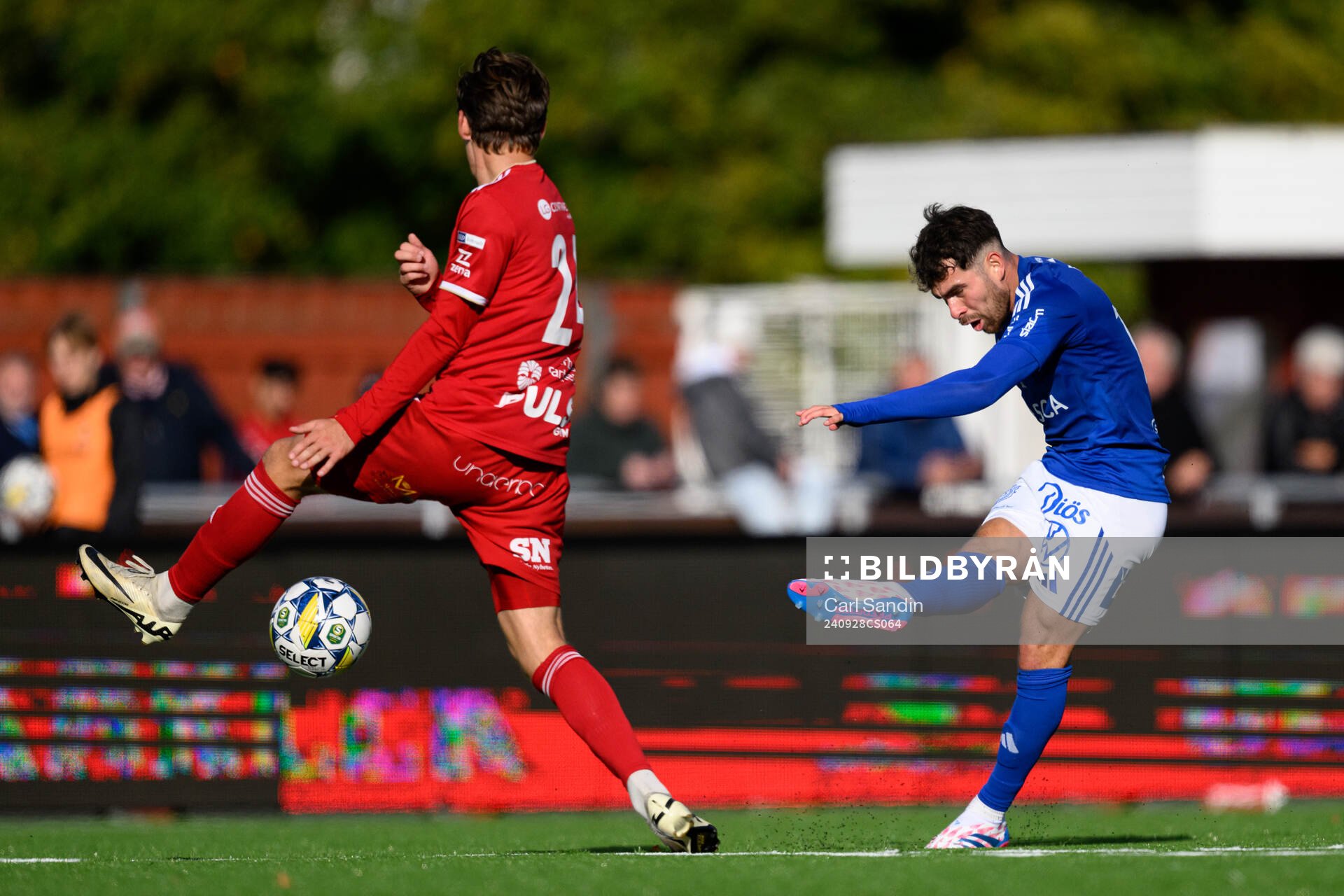 GIF Sundsvalls Marcelo Palomino skjuter bollen till 0-2