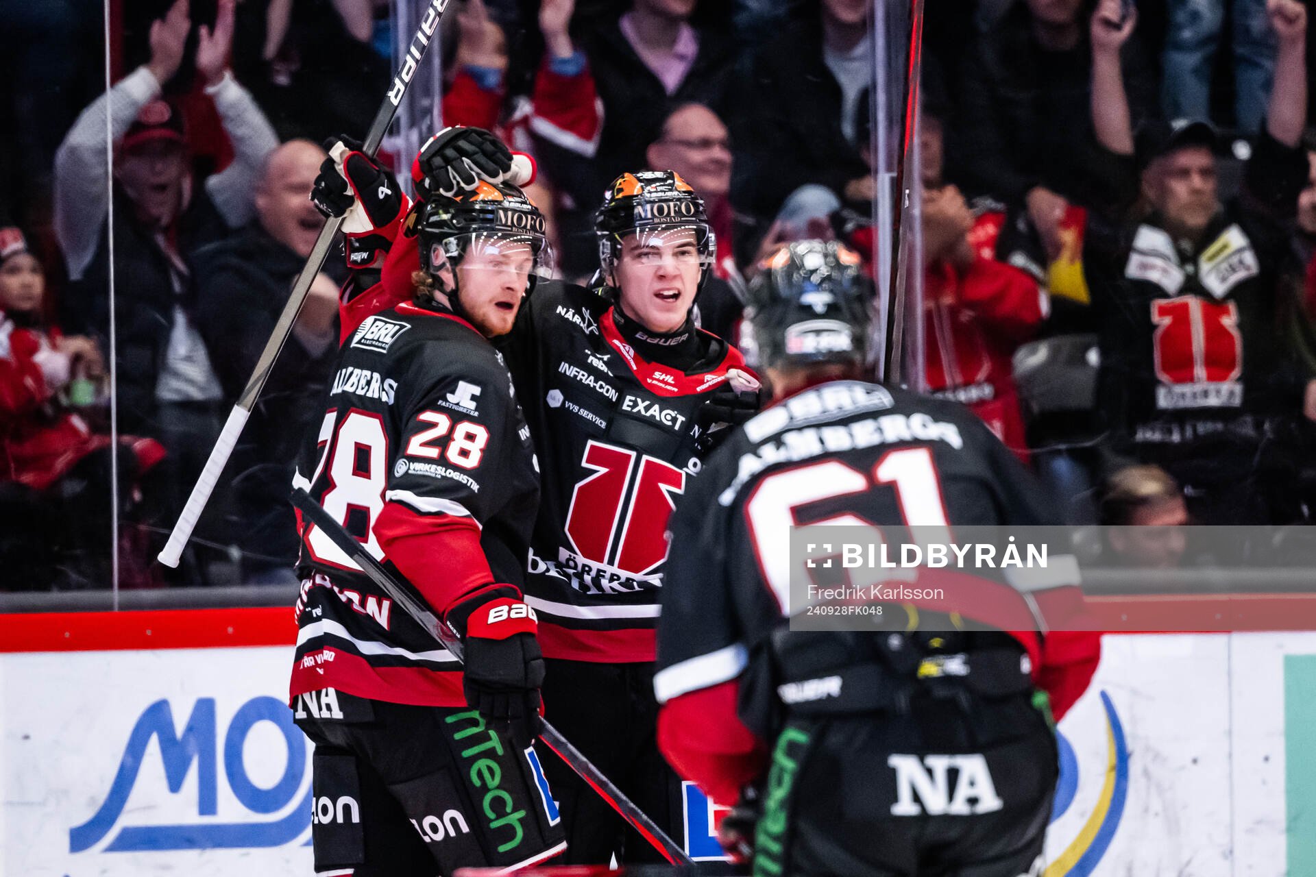 Örebros Linus Arnesson och Melvin Fernström jublar
