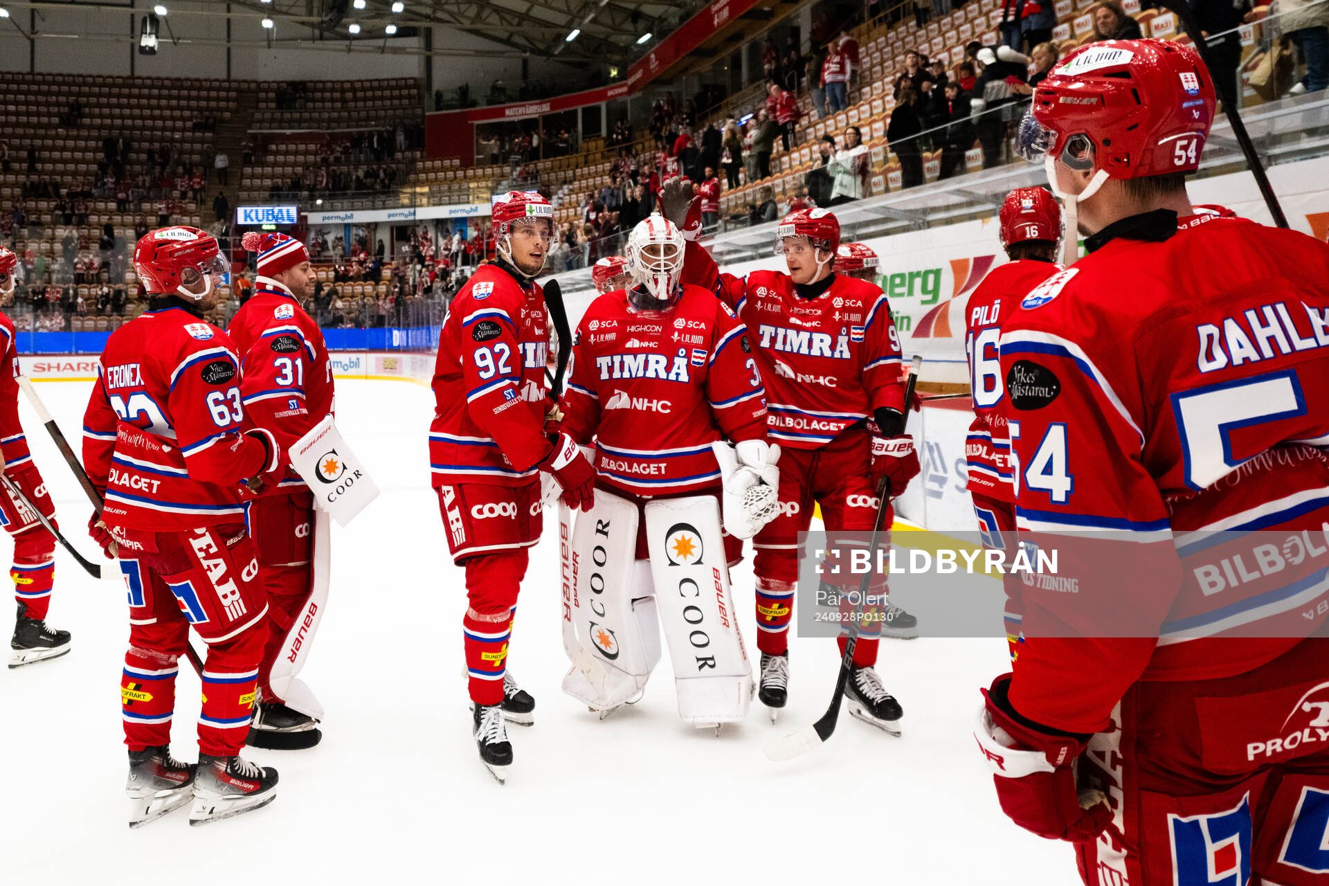 Timrås Anton Lundmark målvakt Jacob Johansson och