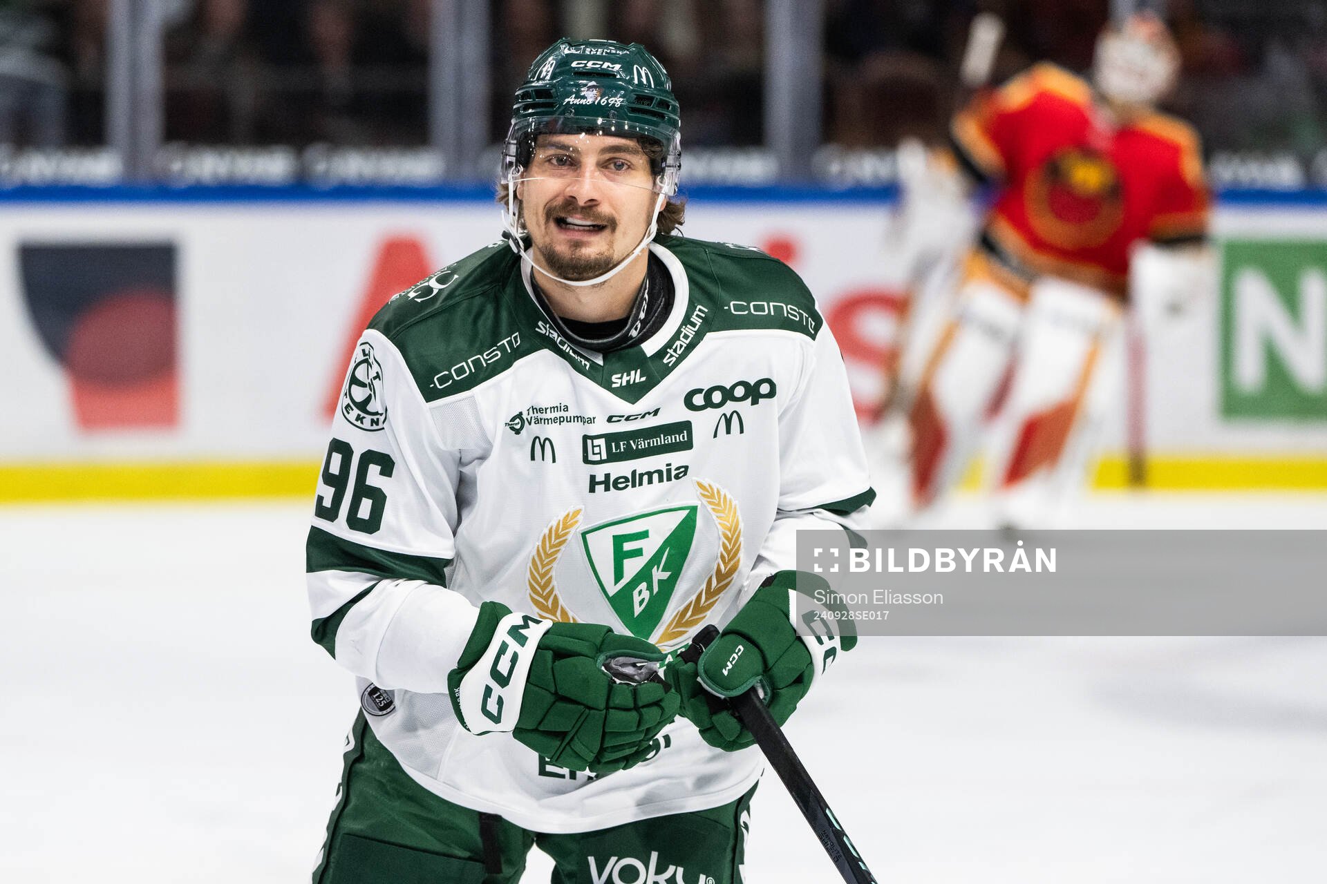 Färjestads David Tomasek jublar