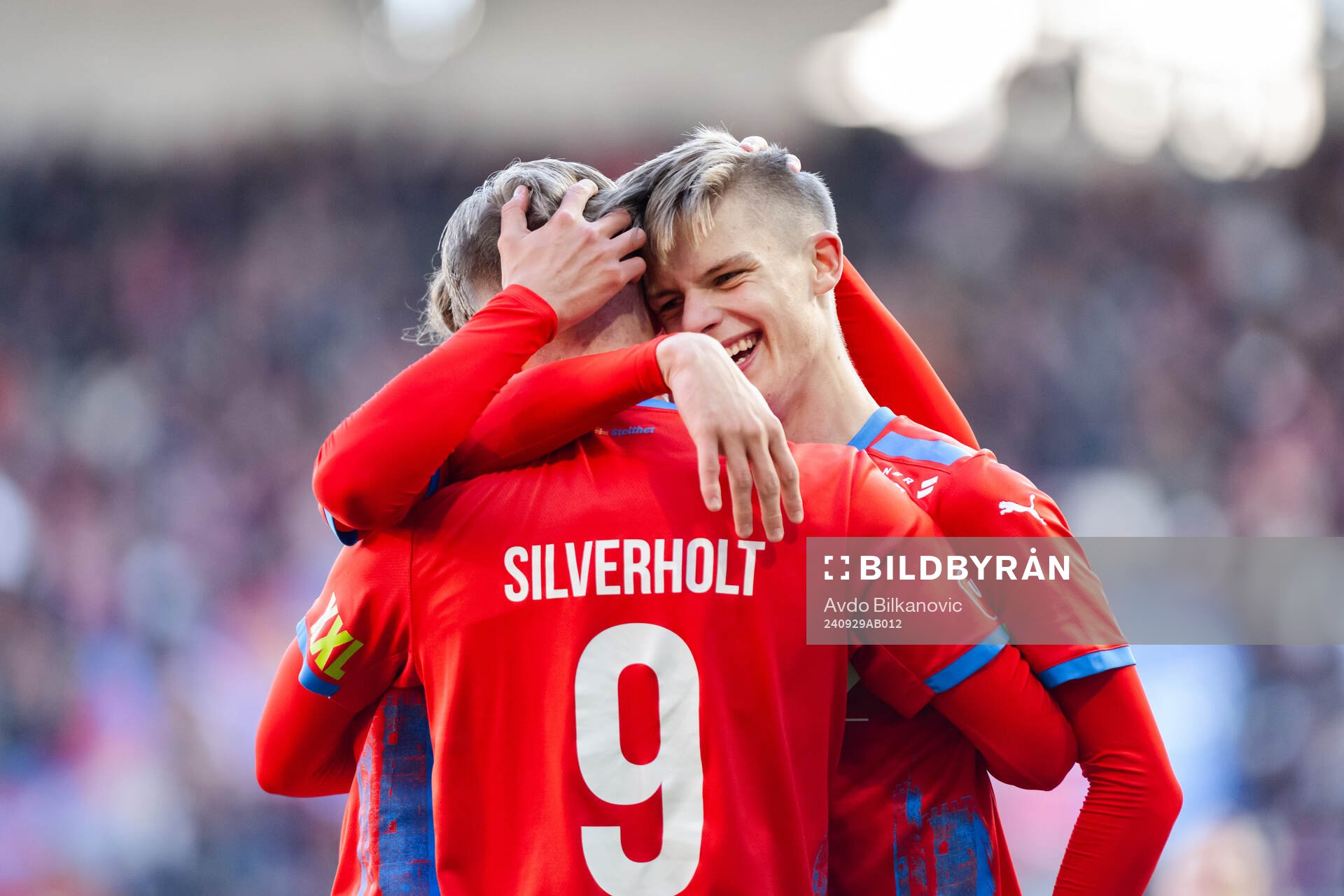 Helsingborgs Taylor Silverholt och Adrian Svanbäck jublar