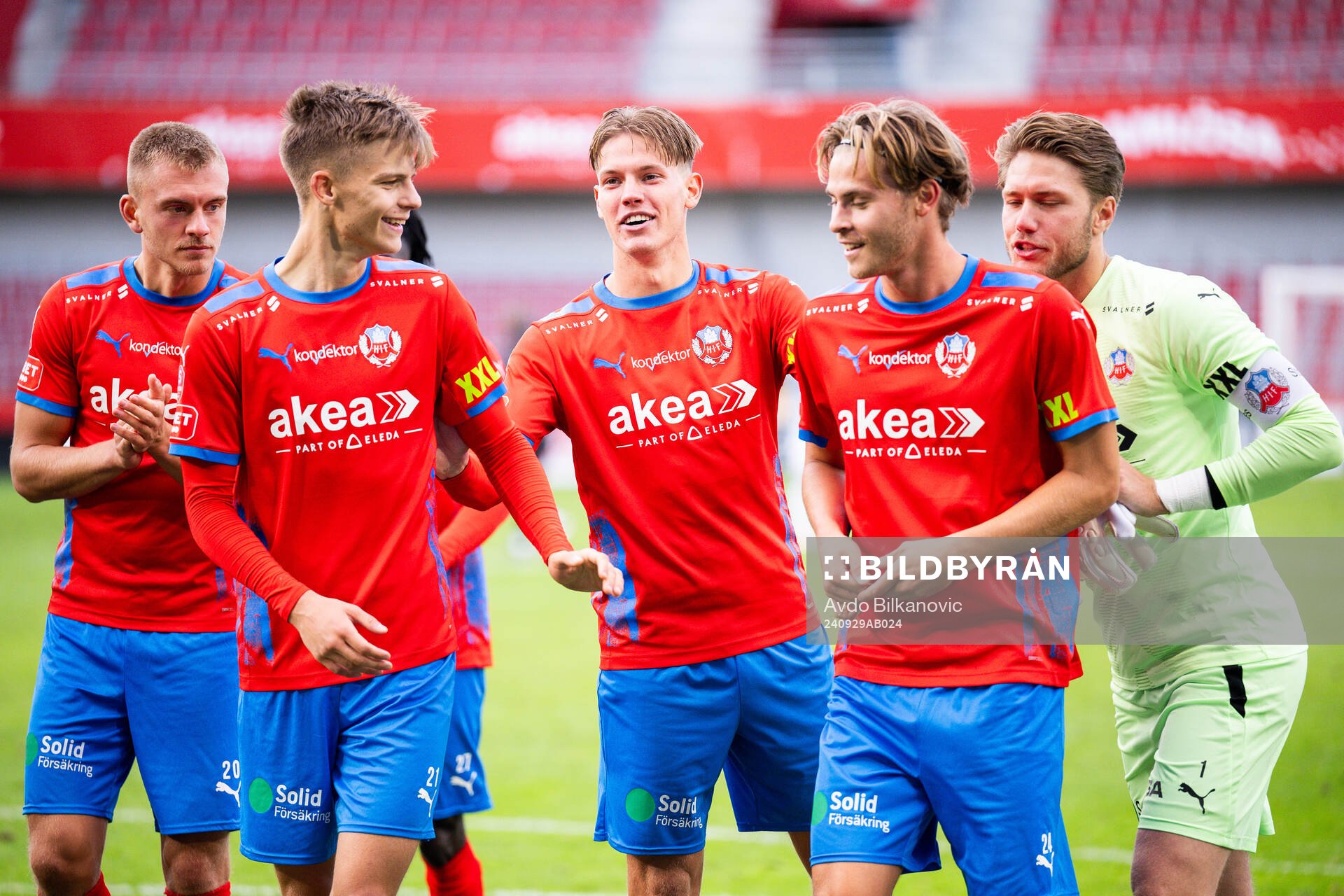 Helsingborgs Taylor Silverholt trycker fram Adrian