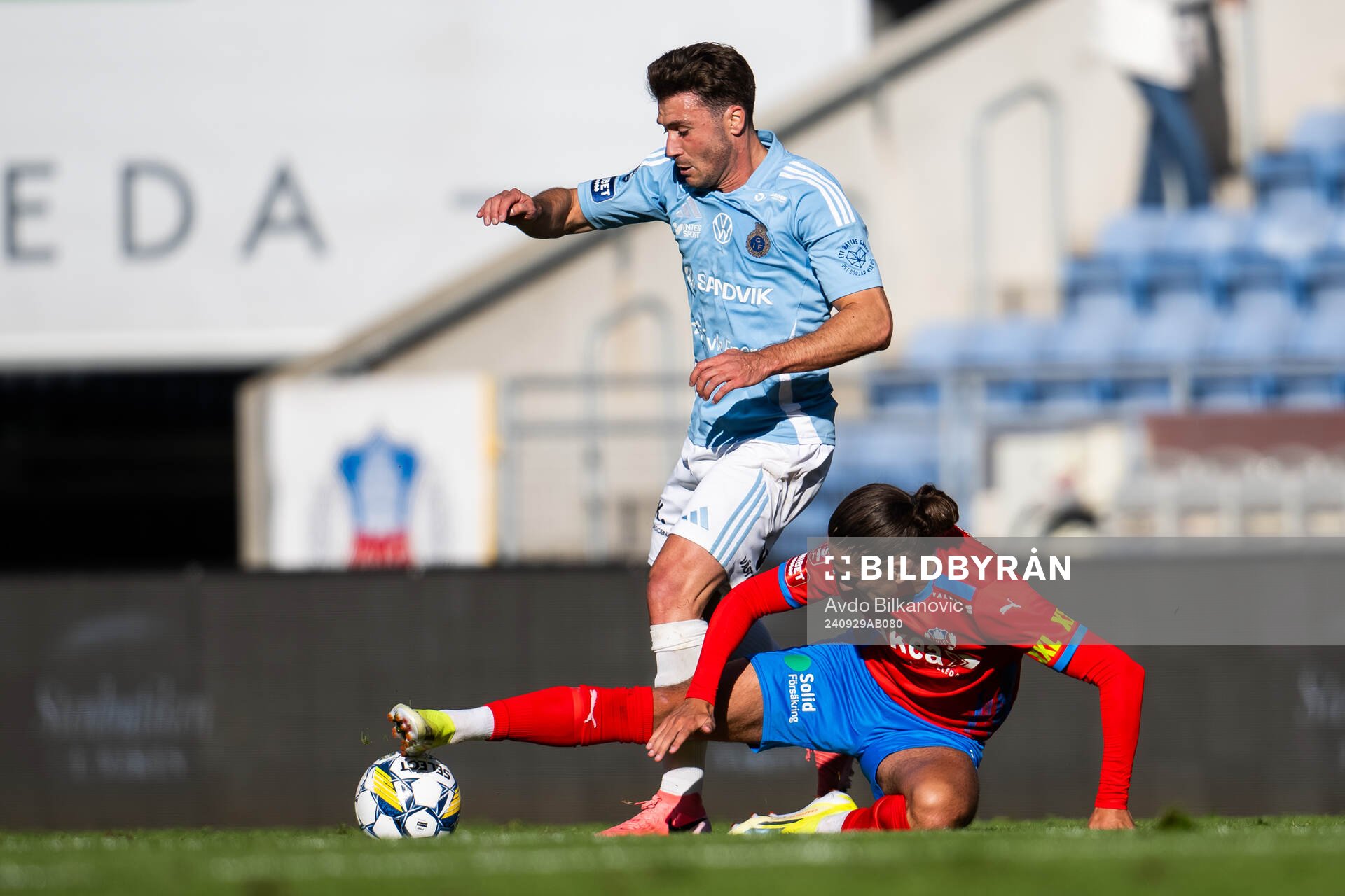 Helsingborgs Ervin Gigovic mot Gefles Iu Ranera Grau