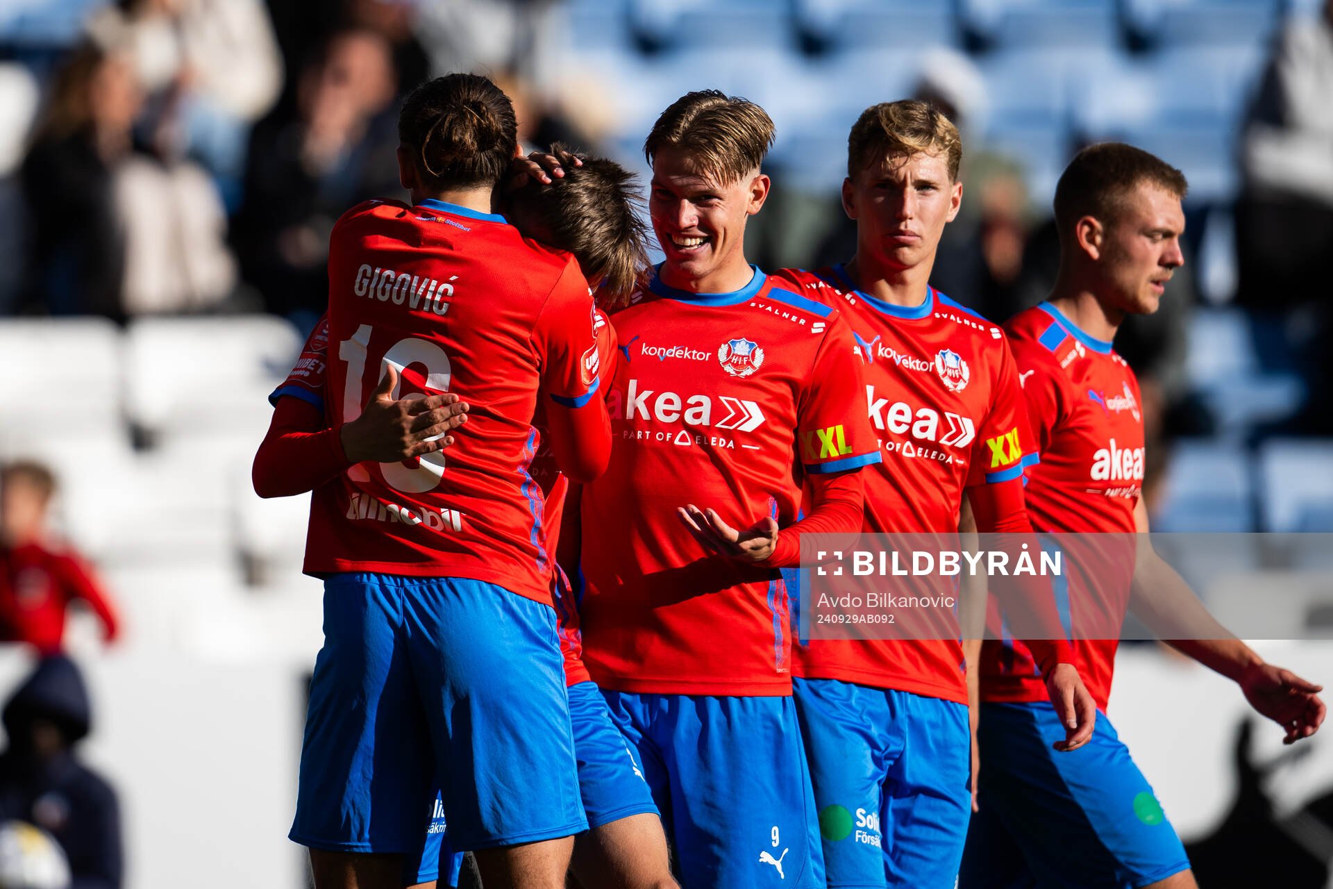 Helsingborgs Ervin Gigovic och Adrian Svanbäck jublar