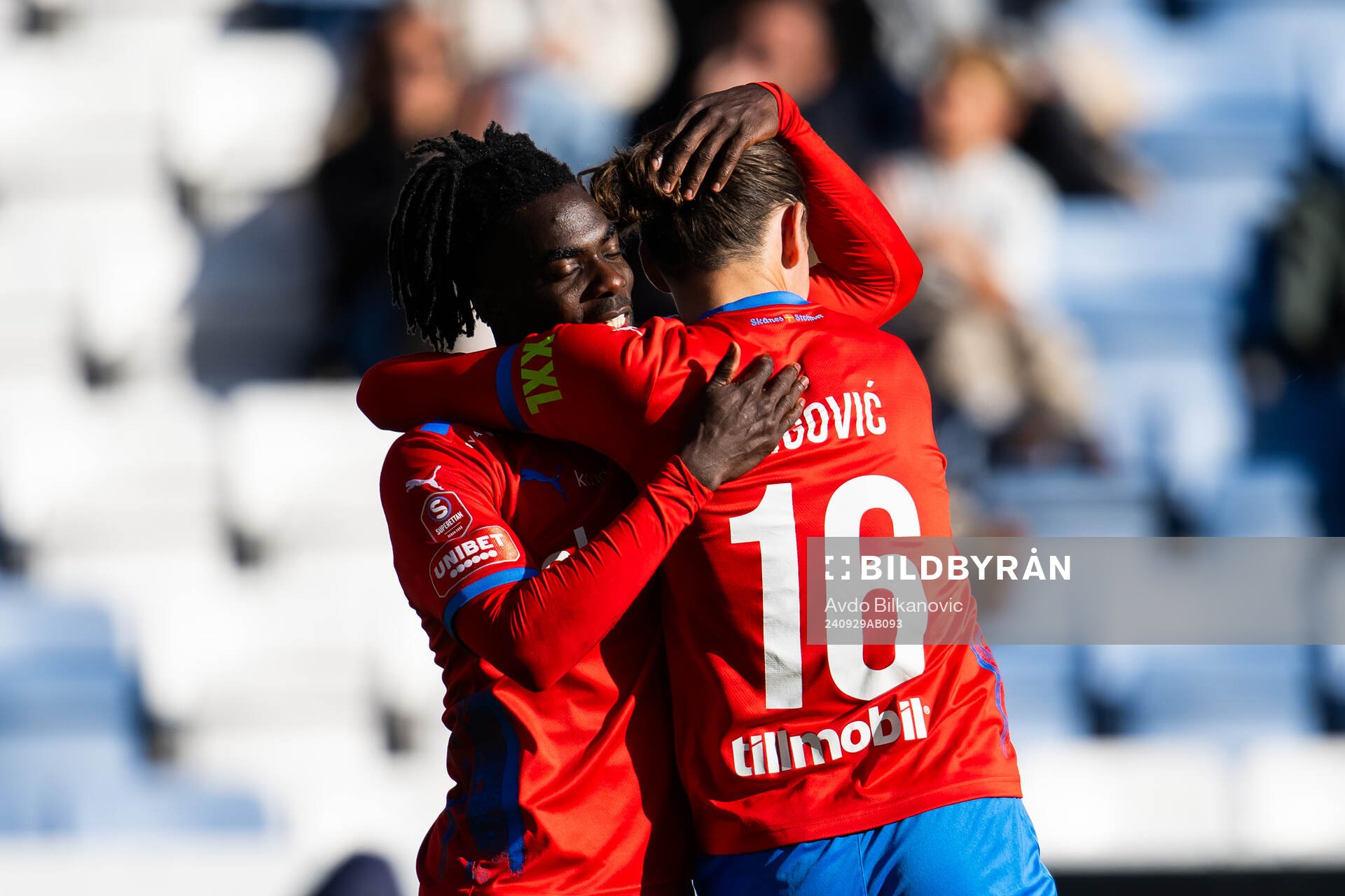 Helsingborgs Ervin Gigovic och Benjamin Acquah jublar