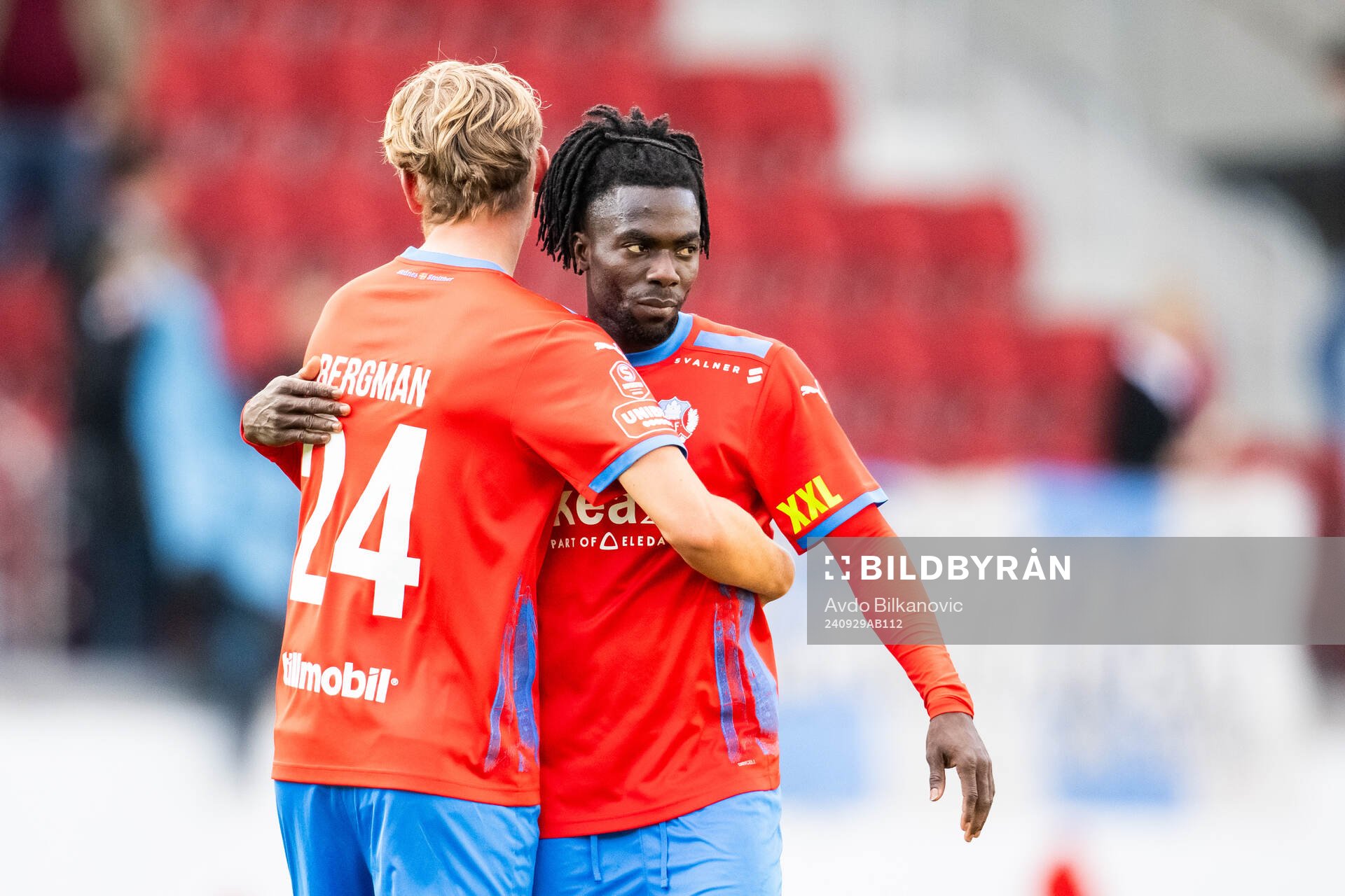 Helsingborgs Daniel Bergman och Benjamin Acquah jublar
