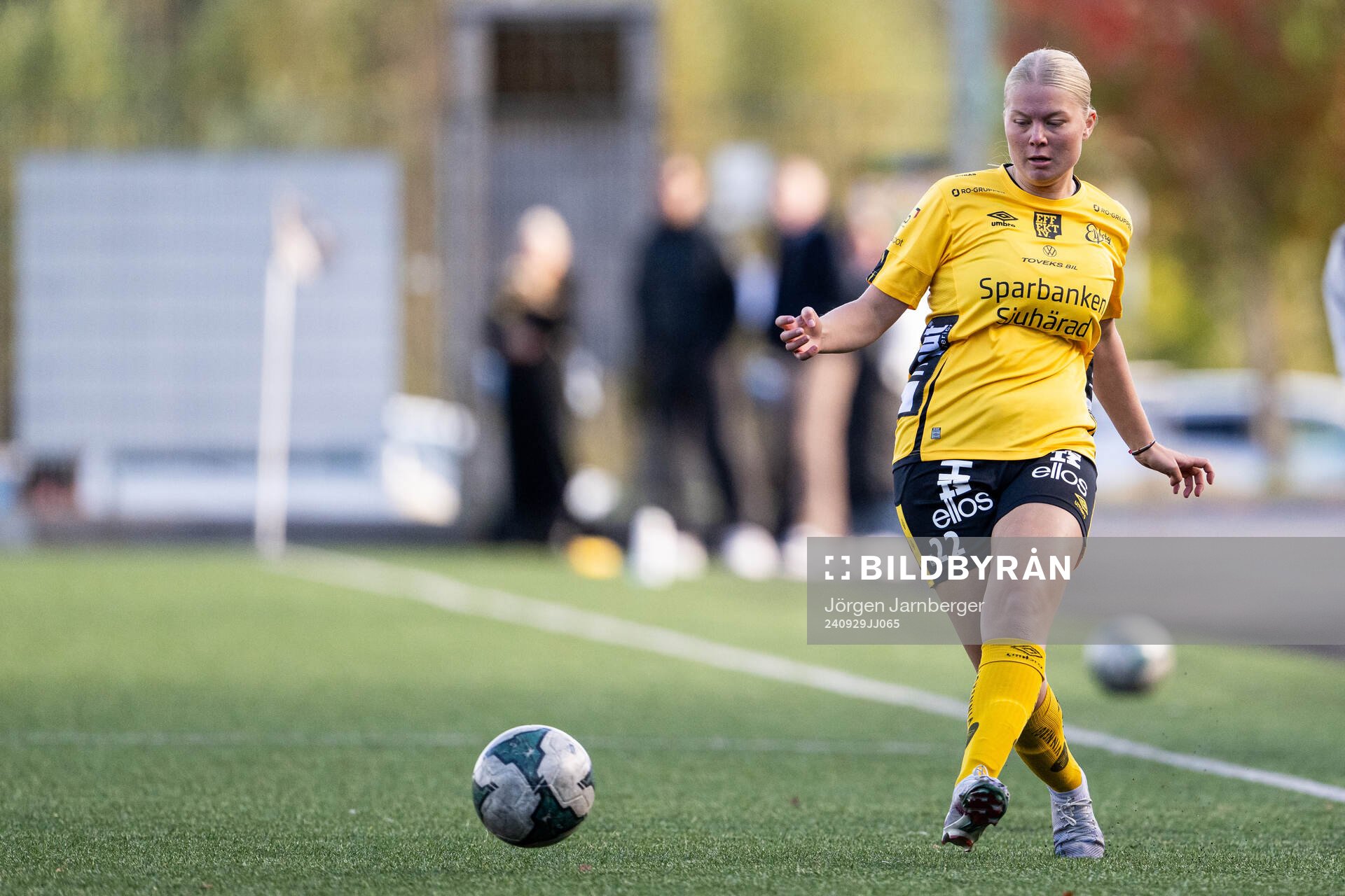 Elfsborgs Smilla Frödin under fotbollsmatchen i Division 4 södra mellan Kronäng och Elfsborg den 29 september 2024 i Borås. 