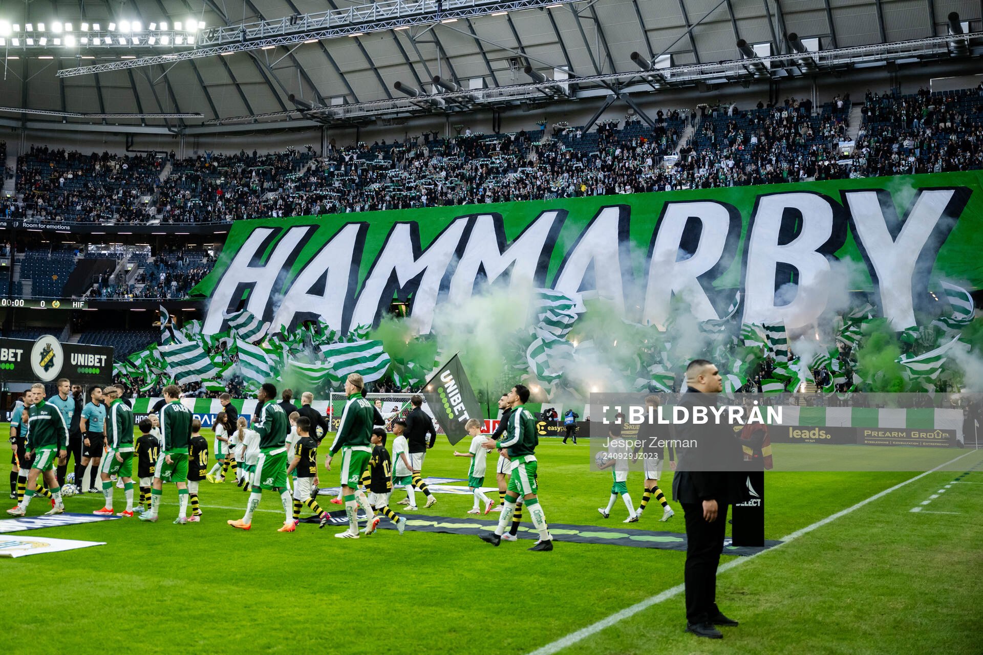 Hammarbys supportrar med tifo