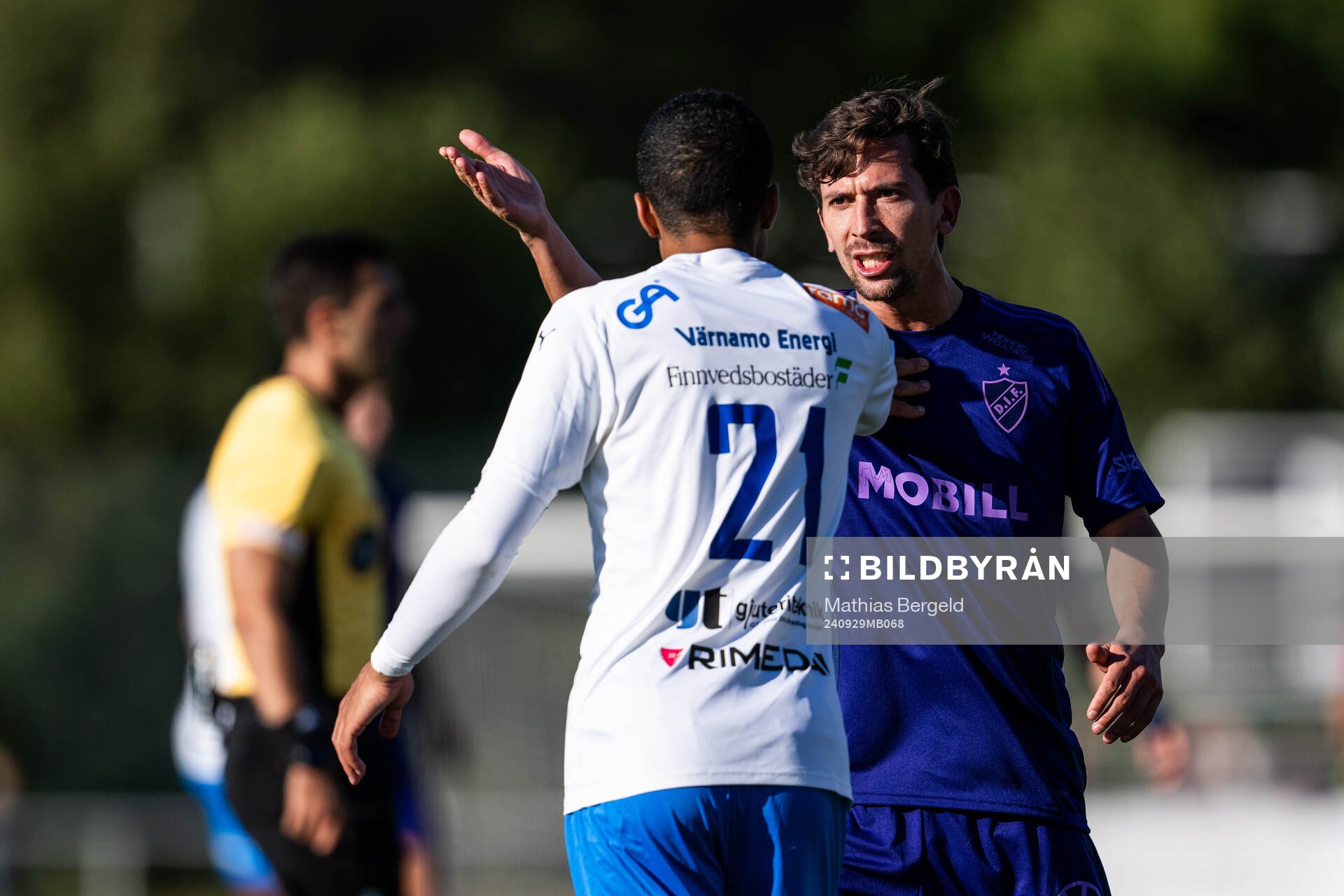 Värnamos Luke Le Roux och Djurgårdens Gustav Wikheim