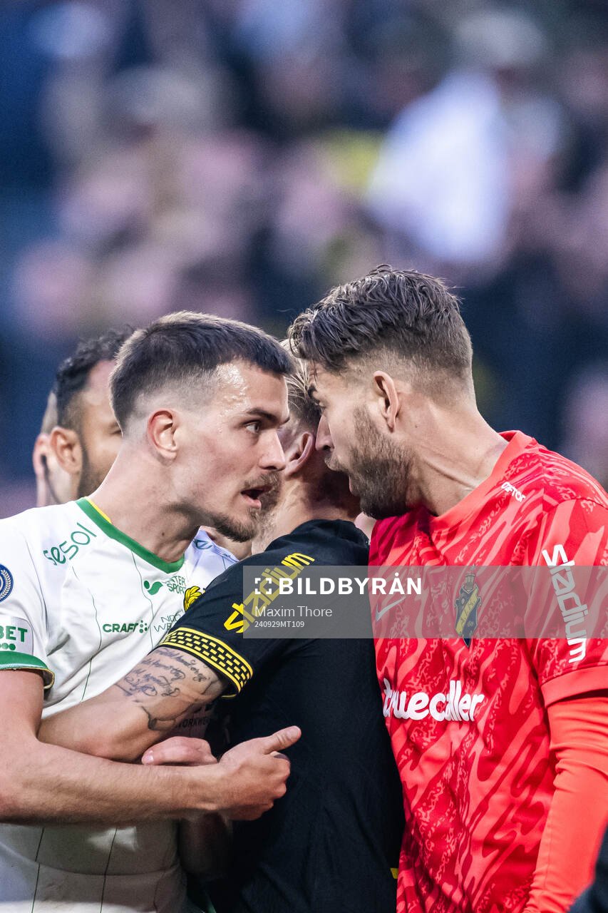 Hammarbys Pavle Vagic och AIKs målvakt Kristoffer